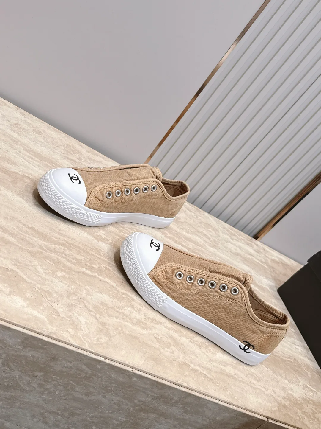 Women's Canvas Shoes CHANEL 18025815