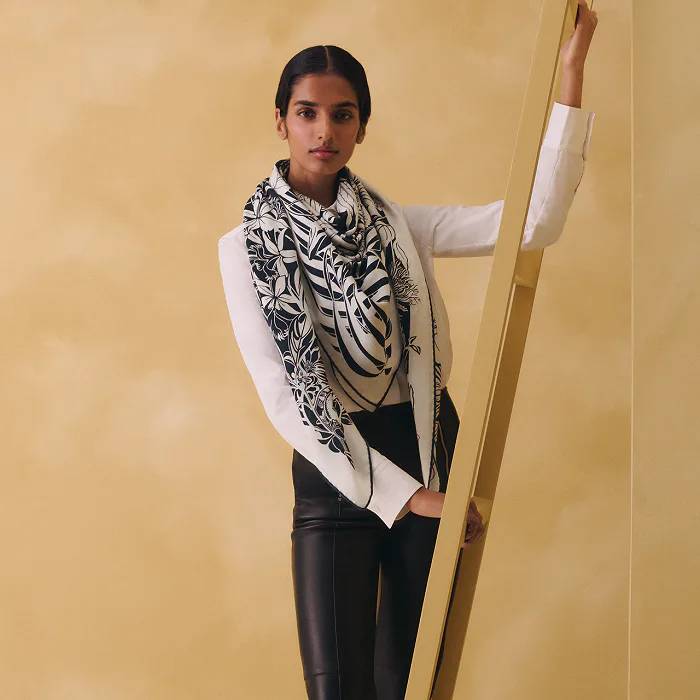 Silk Scarves HERMES 18476570