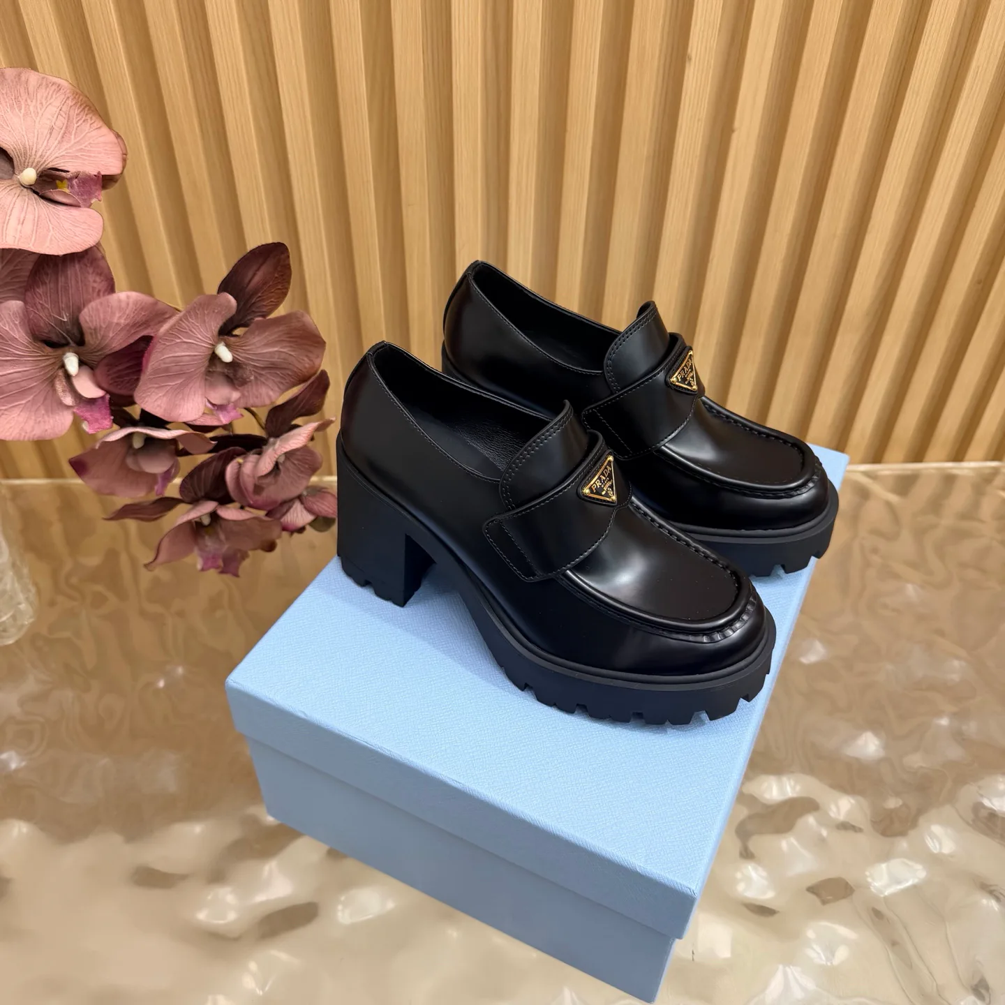 Women's Loafers And Moccasins PRADA 18235128