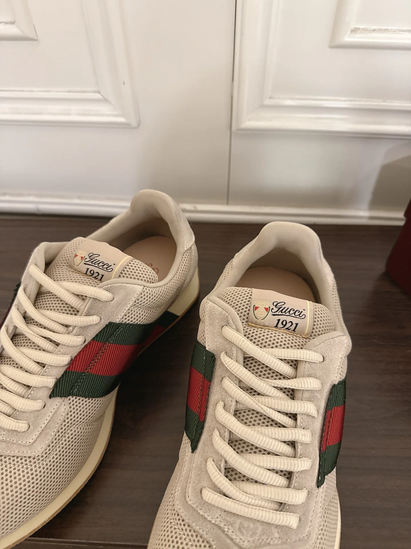 Women's Sneakers GUCCI 17946894