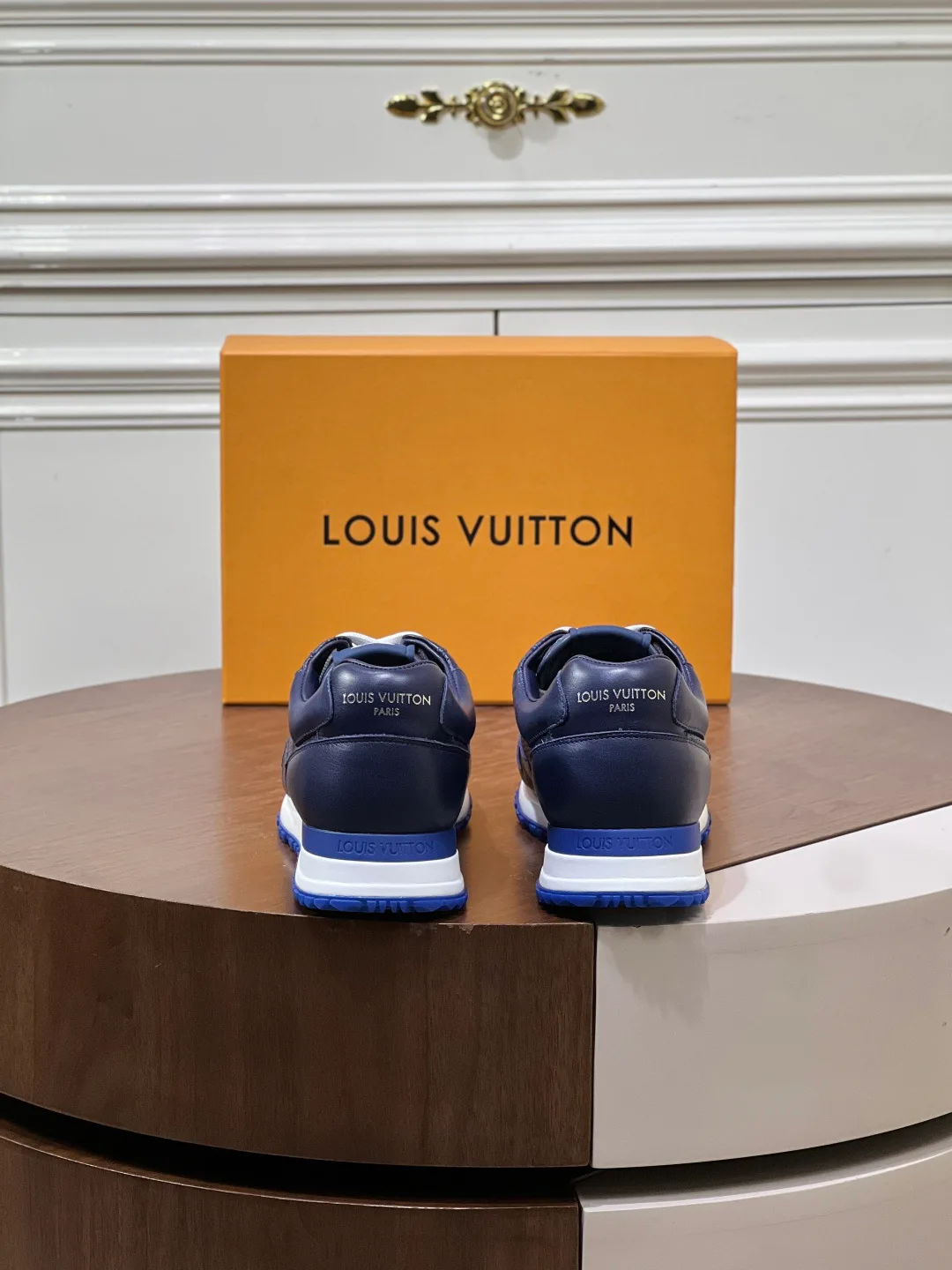 Men's Sneakers LOUIS VUITTON 18039347