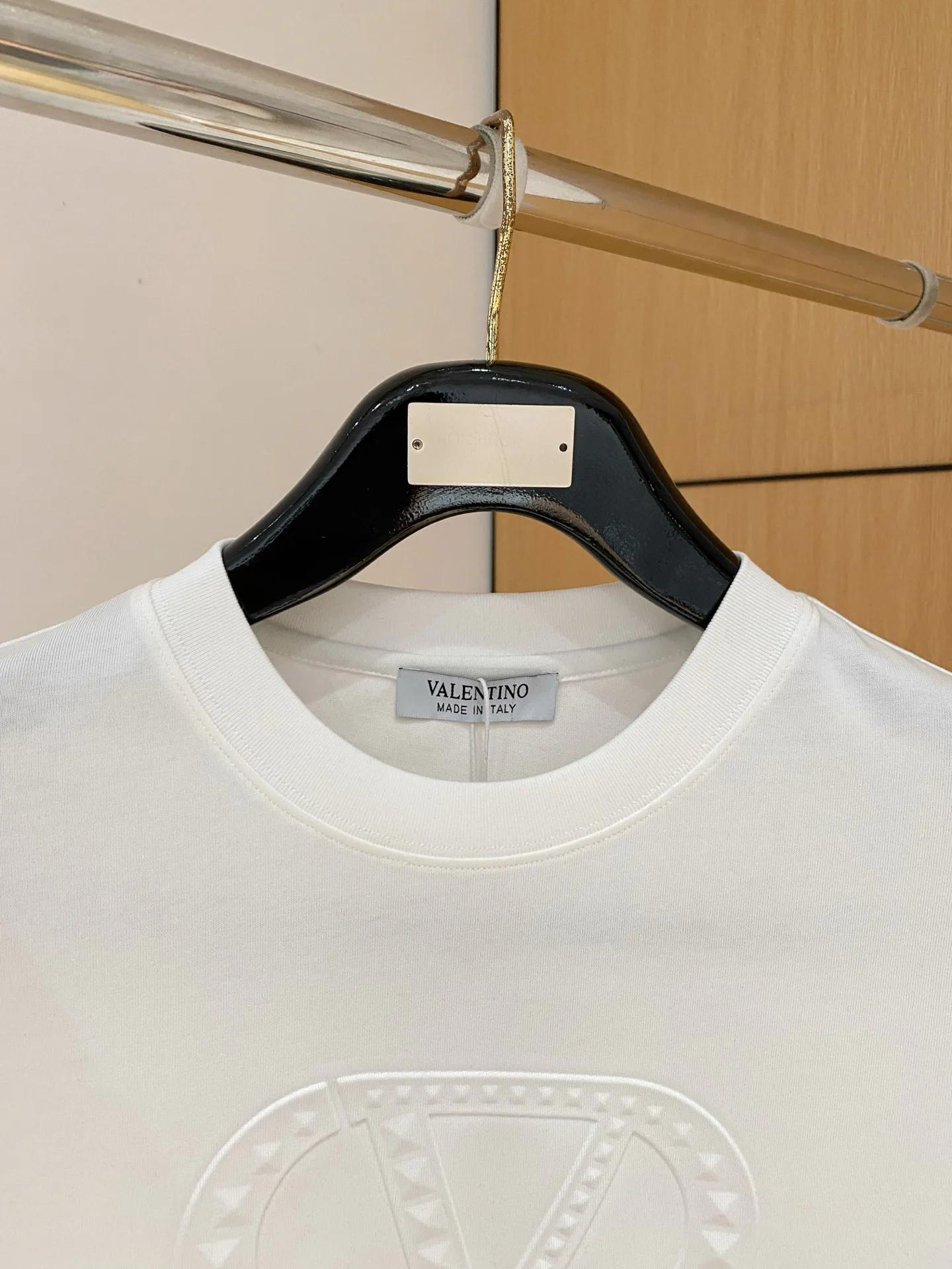 Men's T-Shirts VALENTINO 17803786