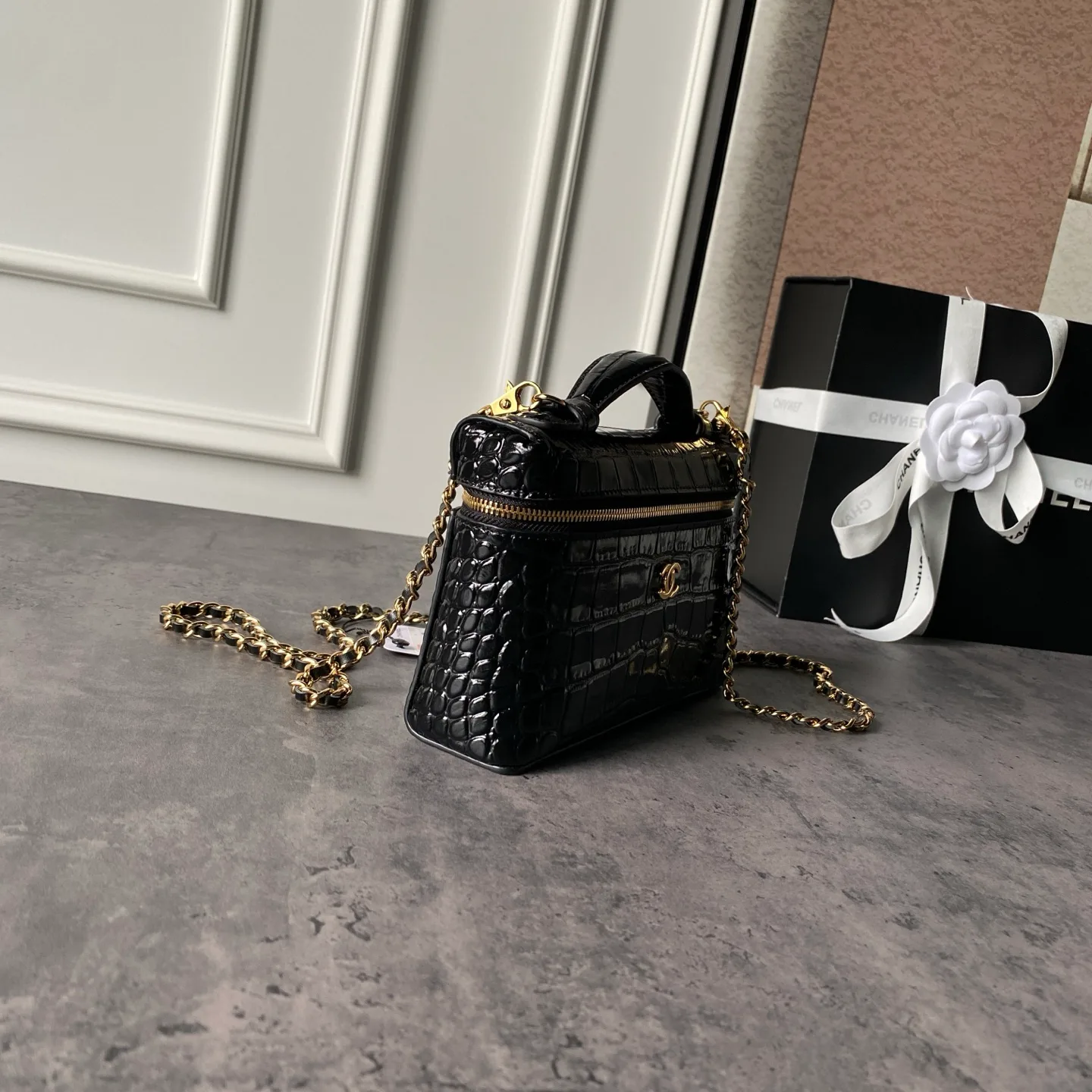 Women's Classic Handbags CHANEL 18207904