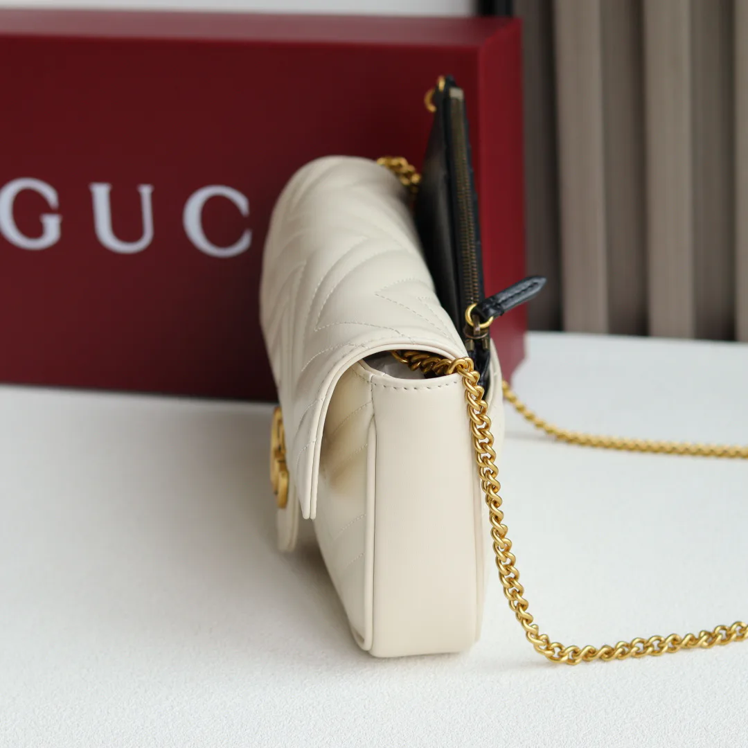 Women's Classic Handbags GUCCI 17947963