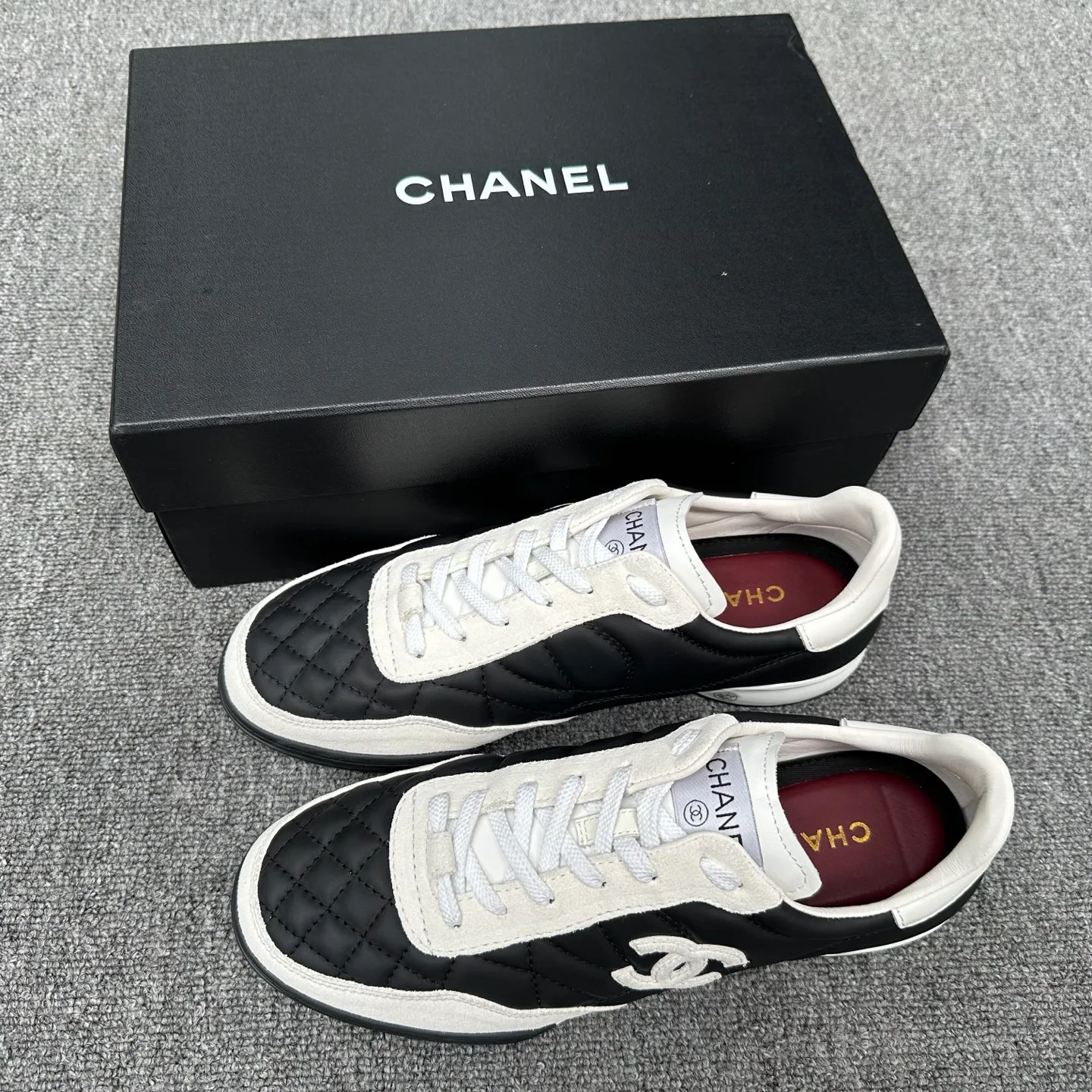 Women's Sneakers CHANEL 18076099