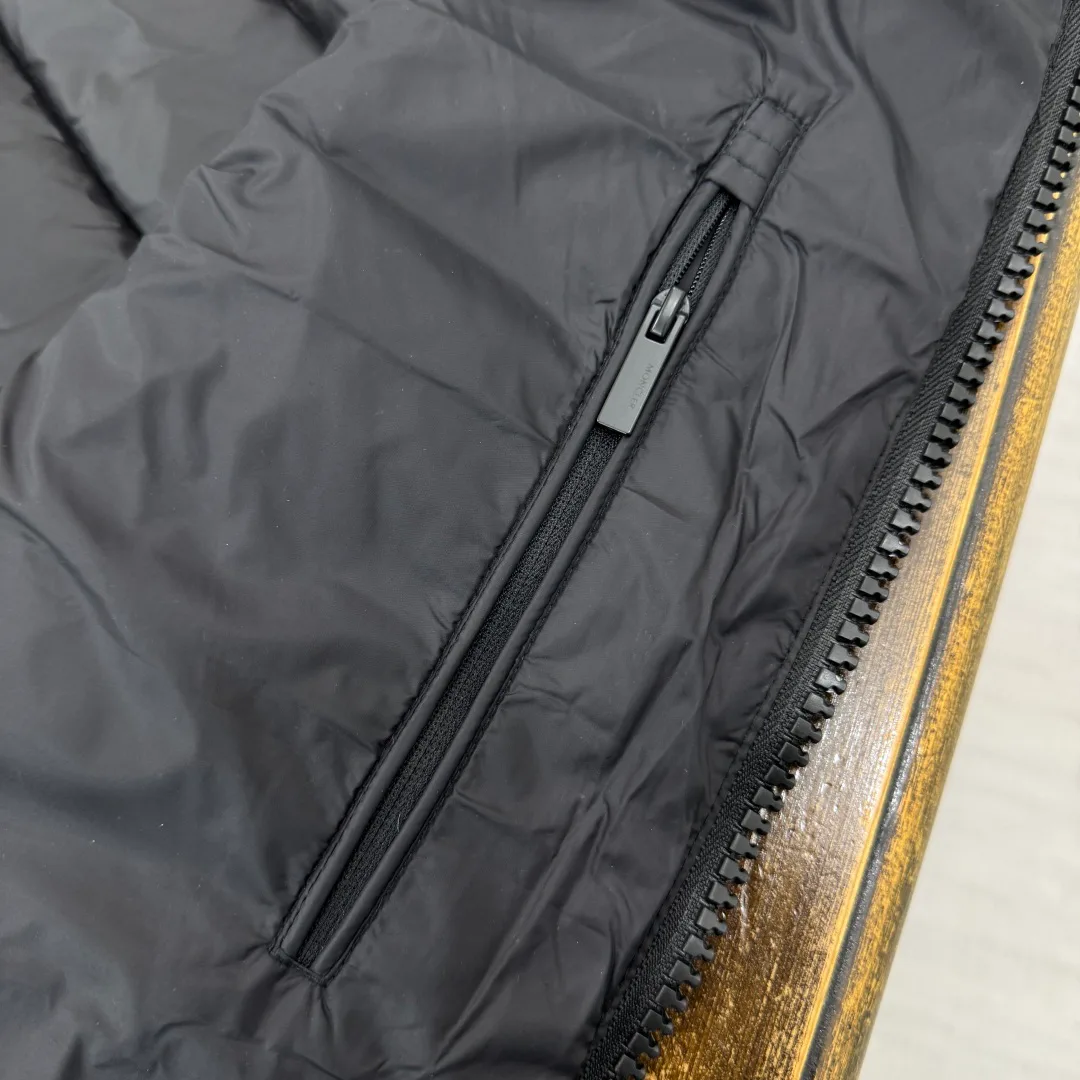 Women's Vests MONCLER 18001983