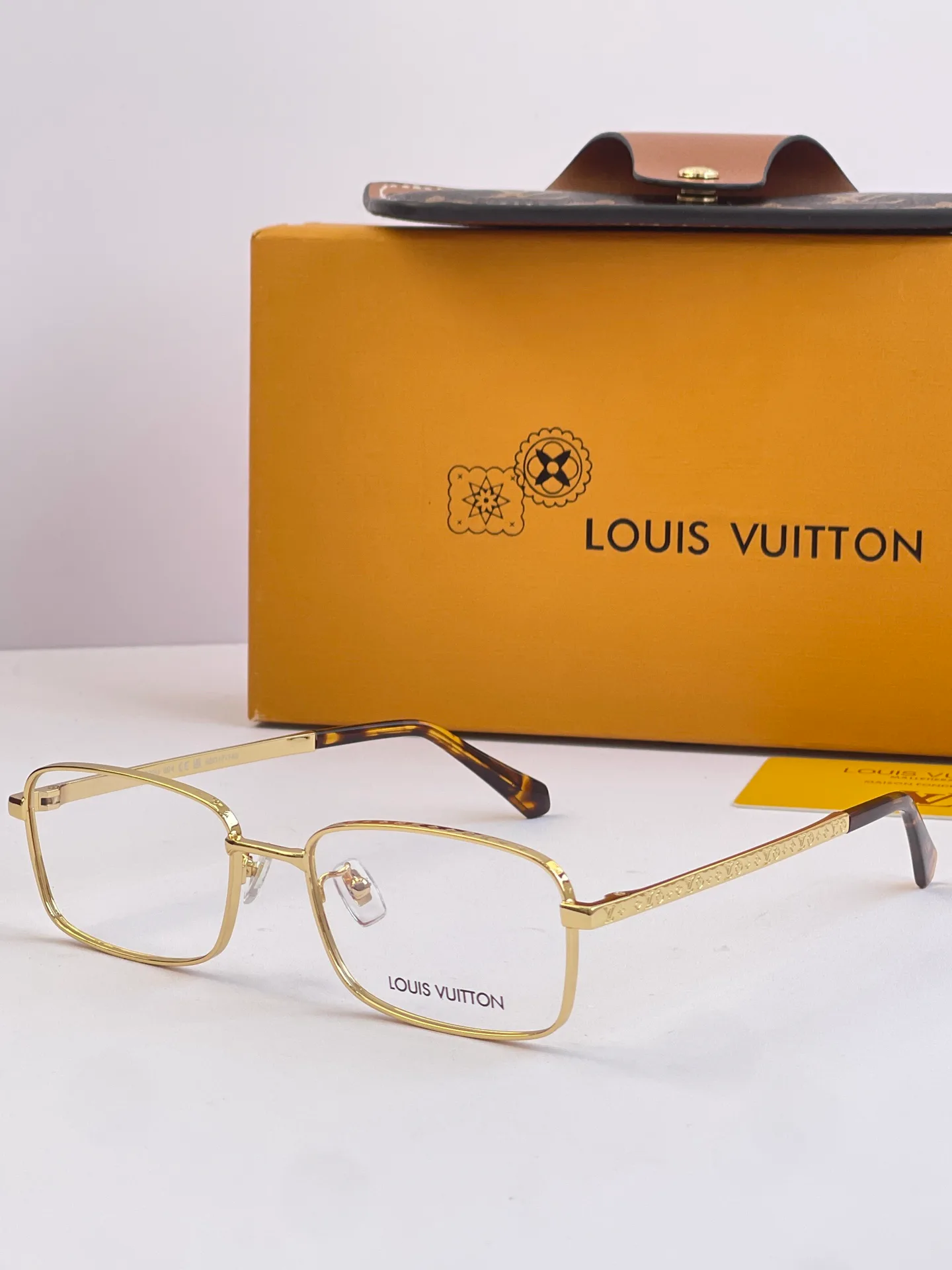 Glasses LOUIS VUITTON 17926842