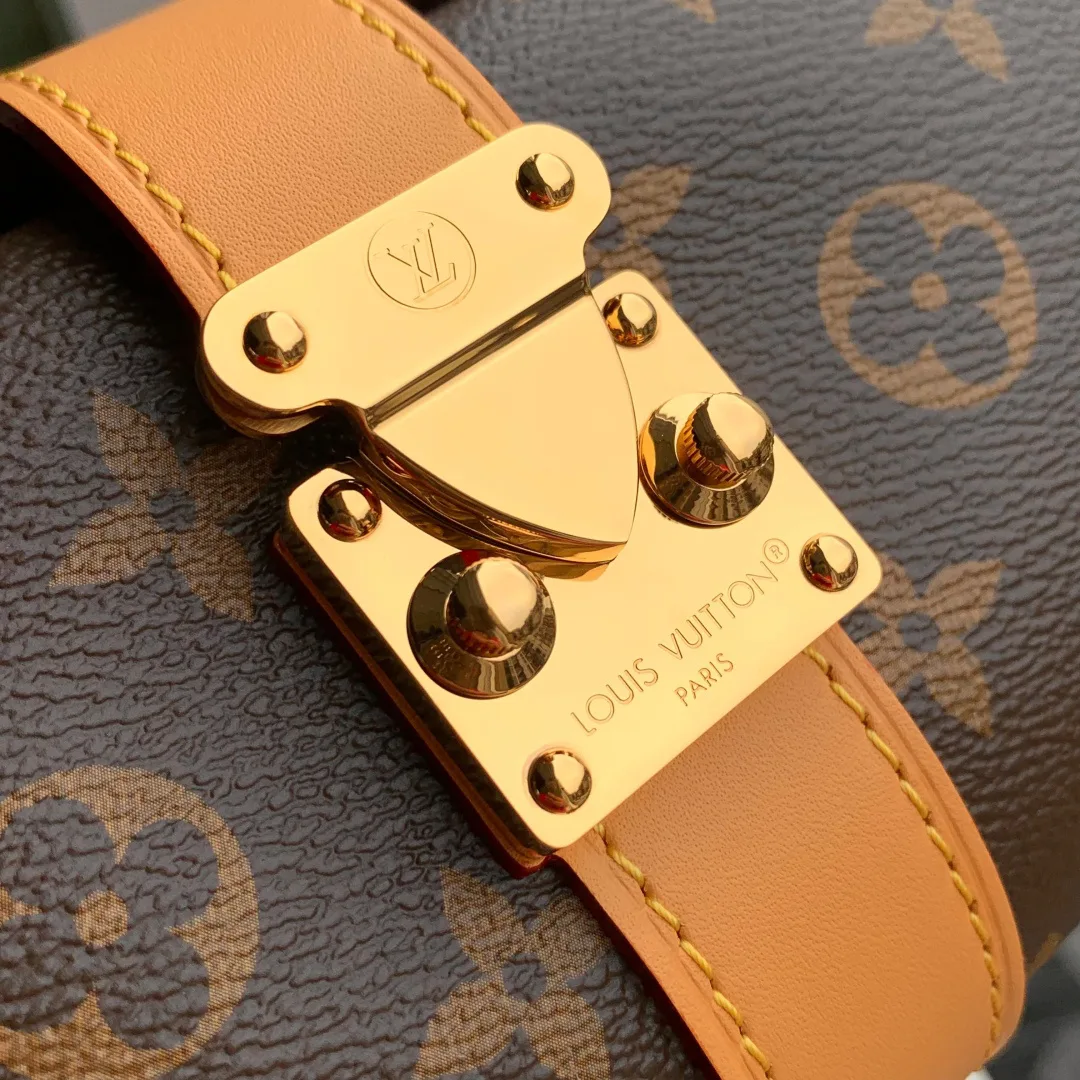 Women's Classic Handbags LOUIS VUITTON 18412578