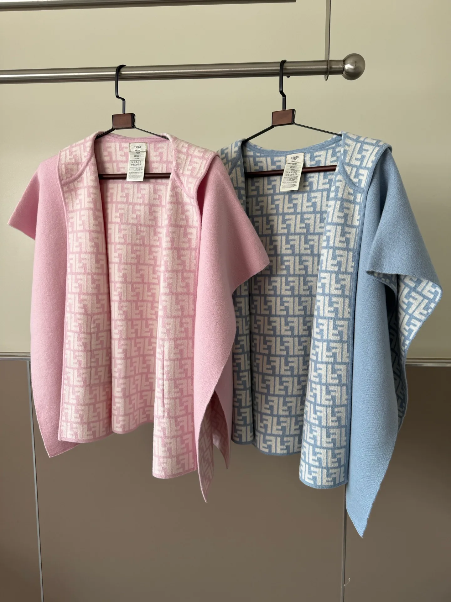 Women's Jumpers And Sweaters FENDI 18003134