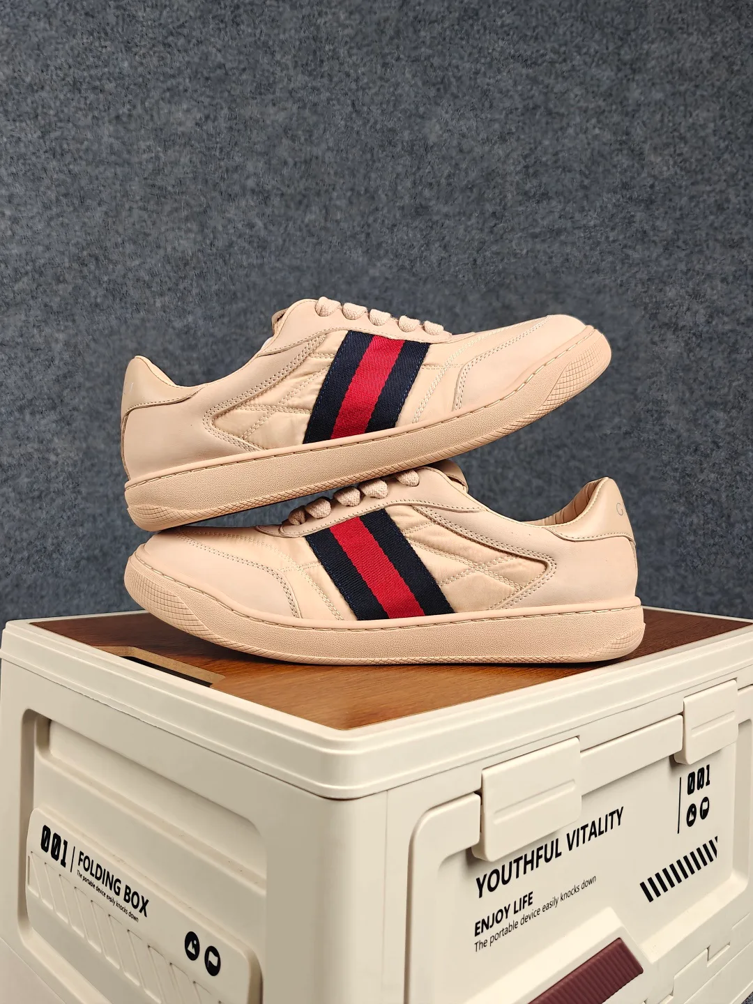 Women's Sneakers GUCCI 18417497