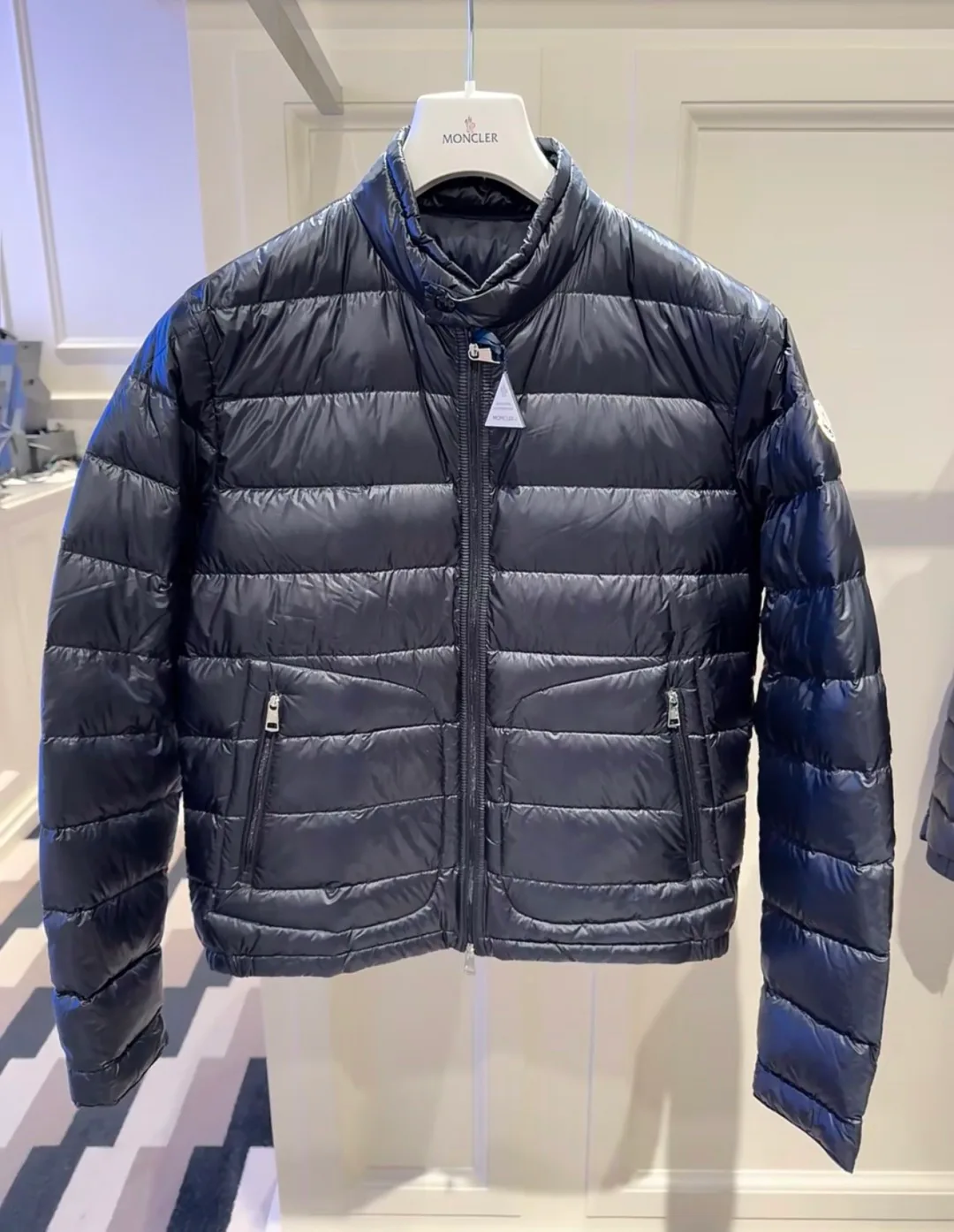 Куртки И Пуховики Мужские Moncler 18683750