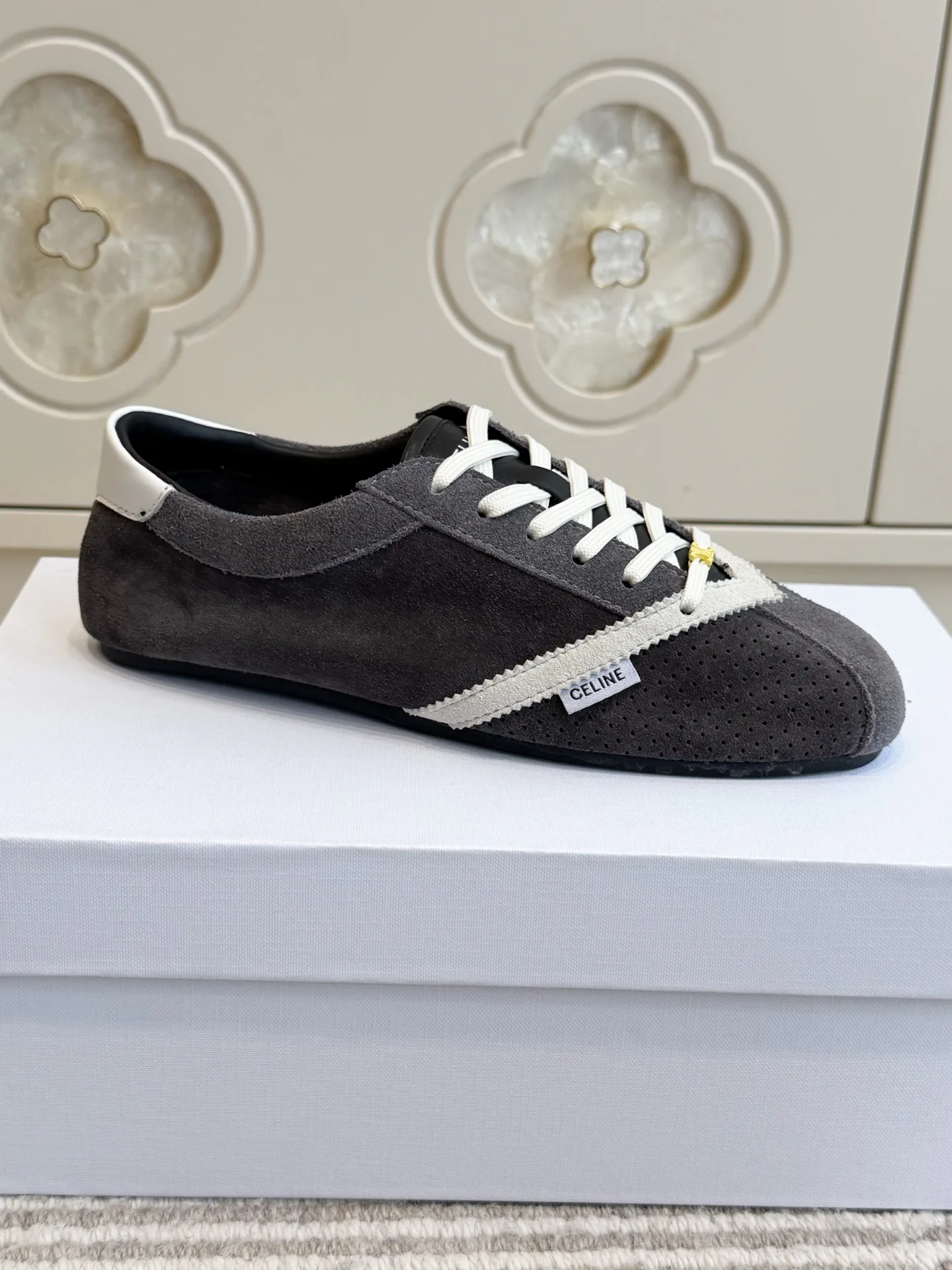 Women's Sneakers CELINE 18006528