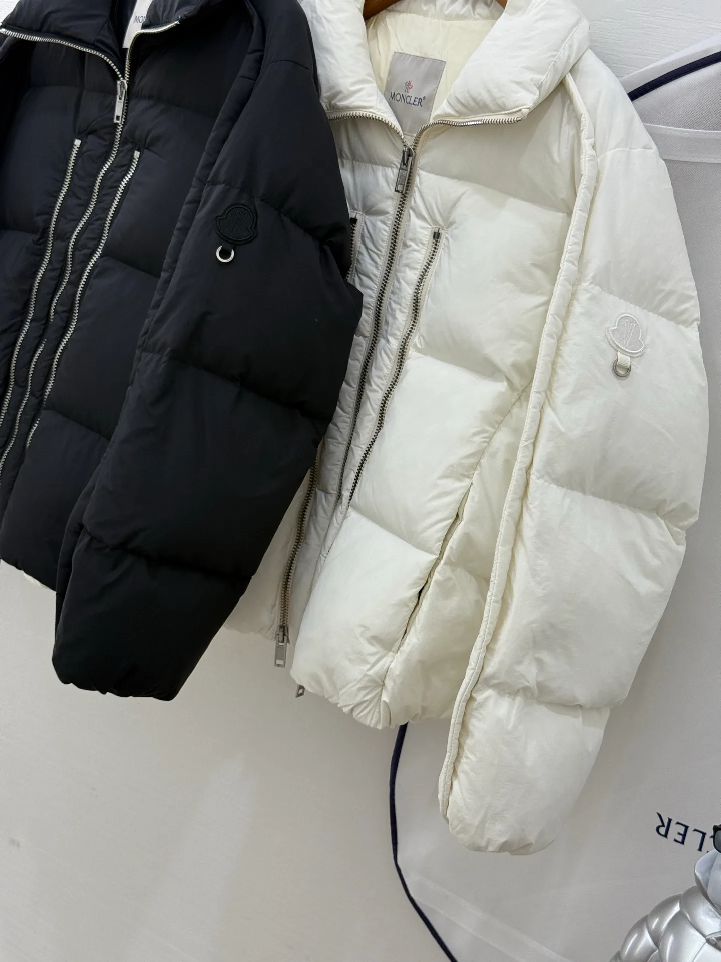 Men's Jackets And Down Jackets MONCLER 18383198
