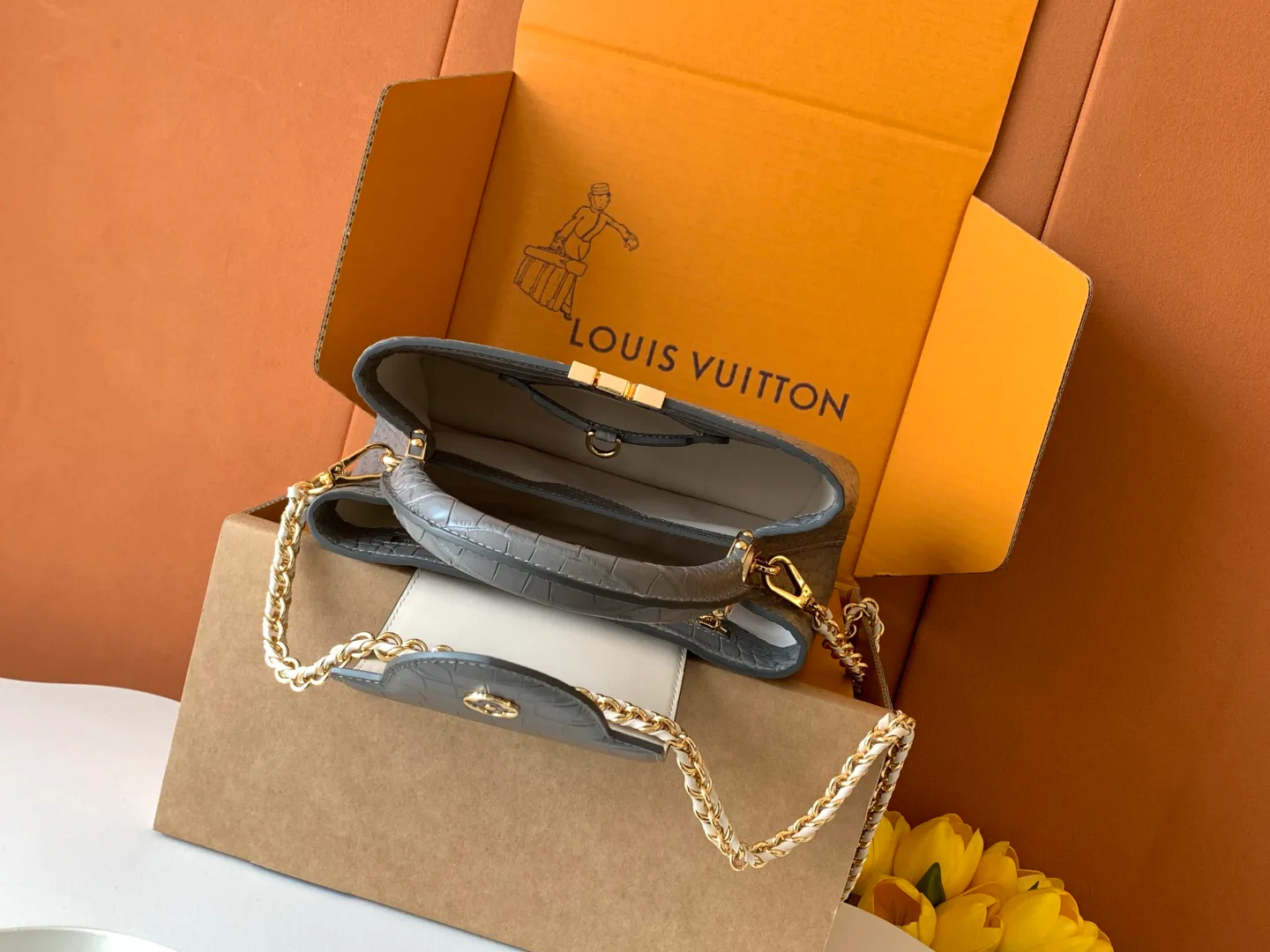 Women's Classic Handbags LOUIS VUITTON 18520939
