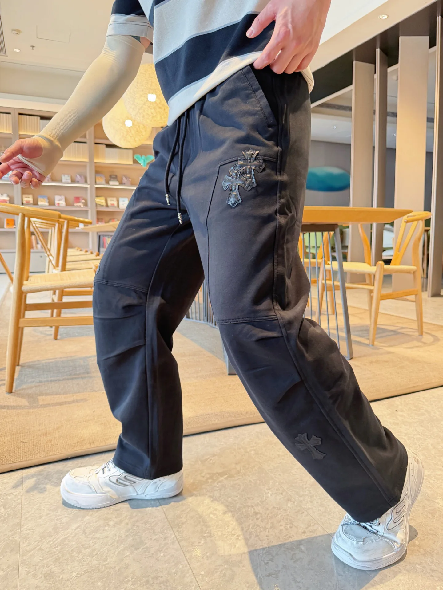 Men's Trousers CHROME HEARTS 18345791