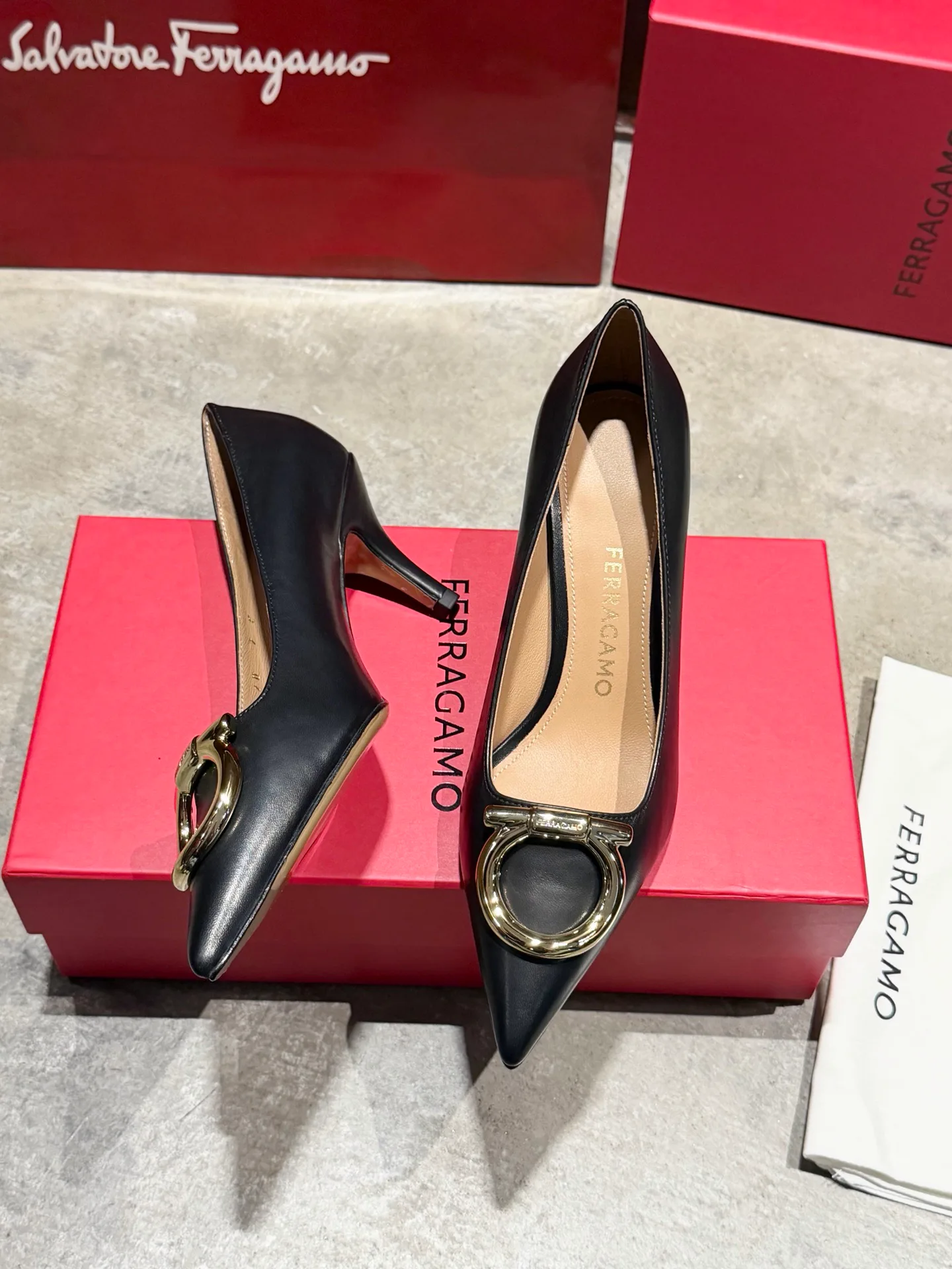 Women's Heels SALVATORE FERRAGAMO 17897967