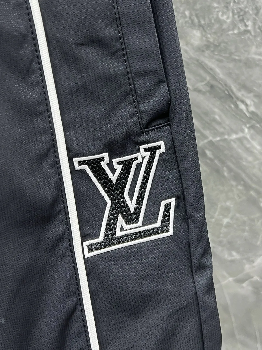 Men's Trousers LOUIS VUITTON 16914953