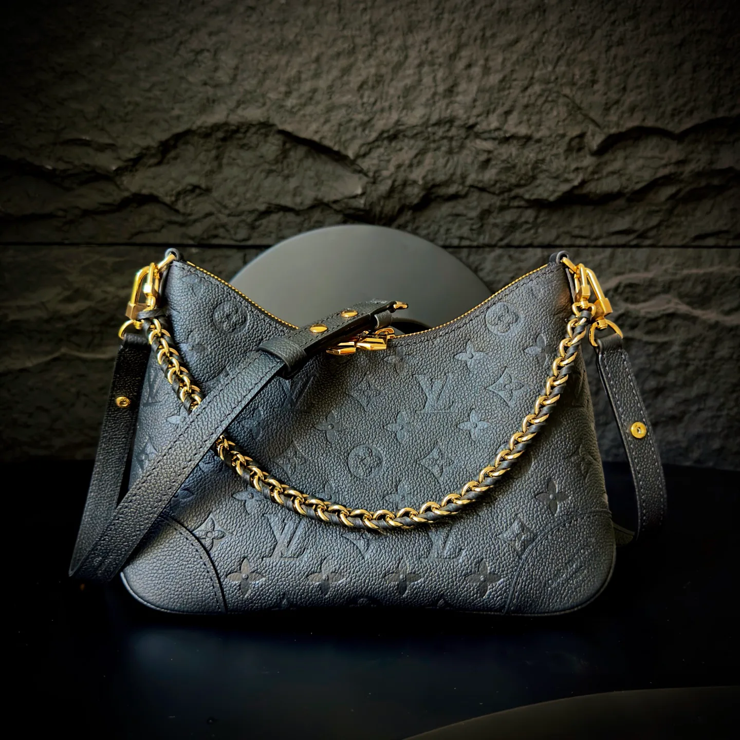 Women's Classic Handbags LOUIS VUITTON 17906951
