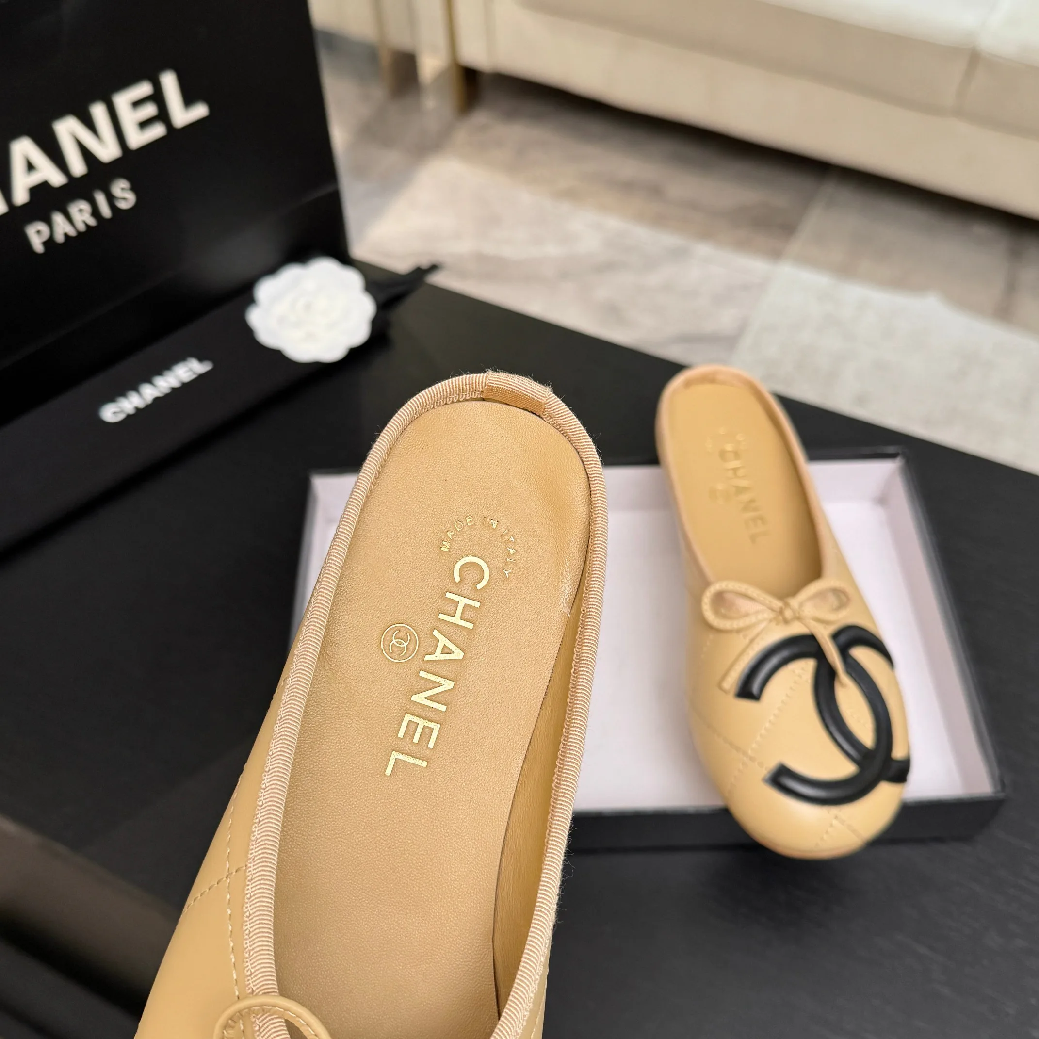 Women's Ballet Flats CHANEL 18063109