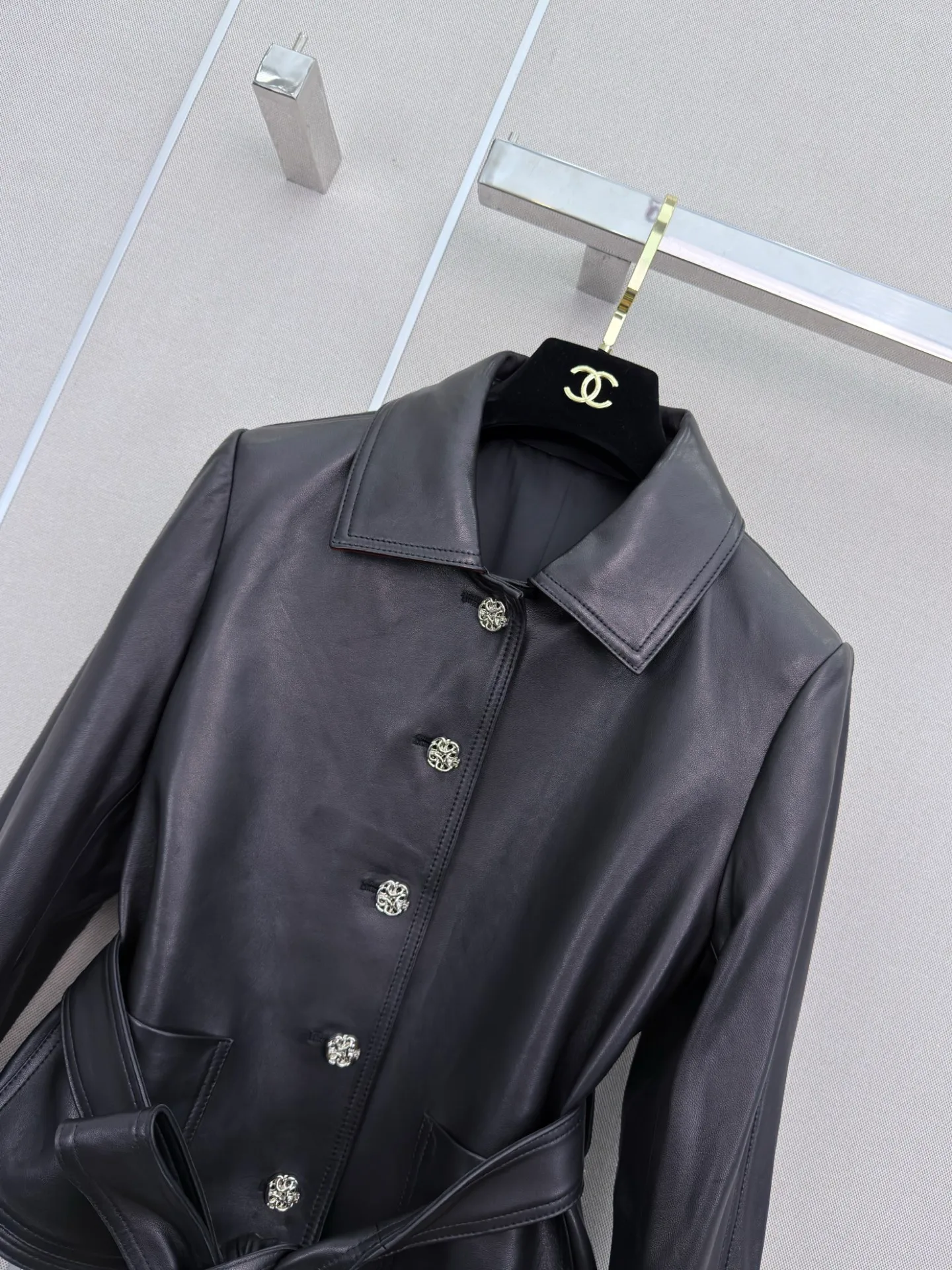 Women's Leather Jackets And Sheepskin Coats CHANEL 18113305