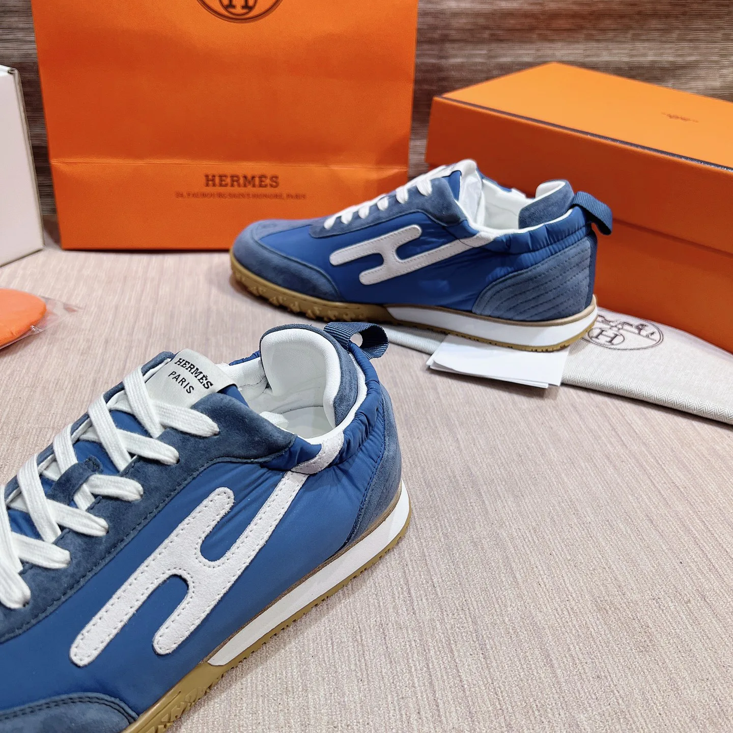 Women's Sneakers HERMES 17749544