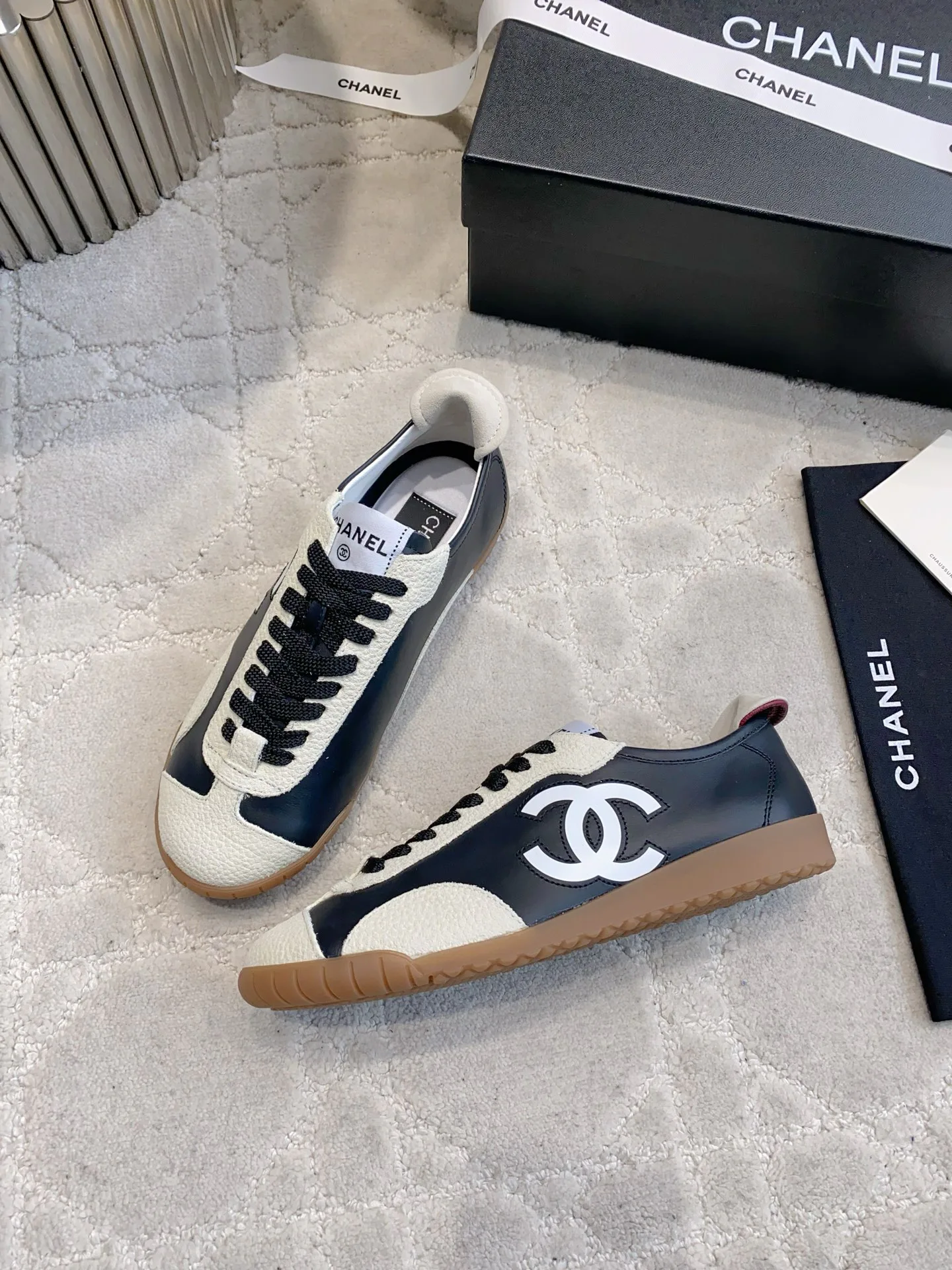 Women's Sneakers CHANEL 18003952