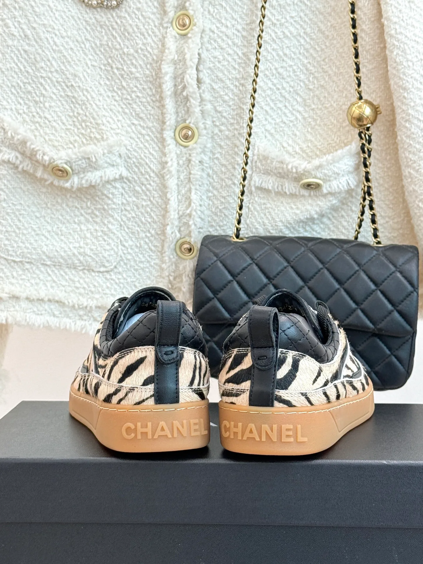Women's Sneakers CHANEL 17864829