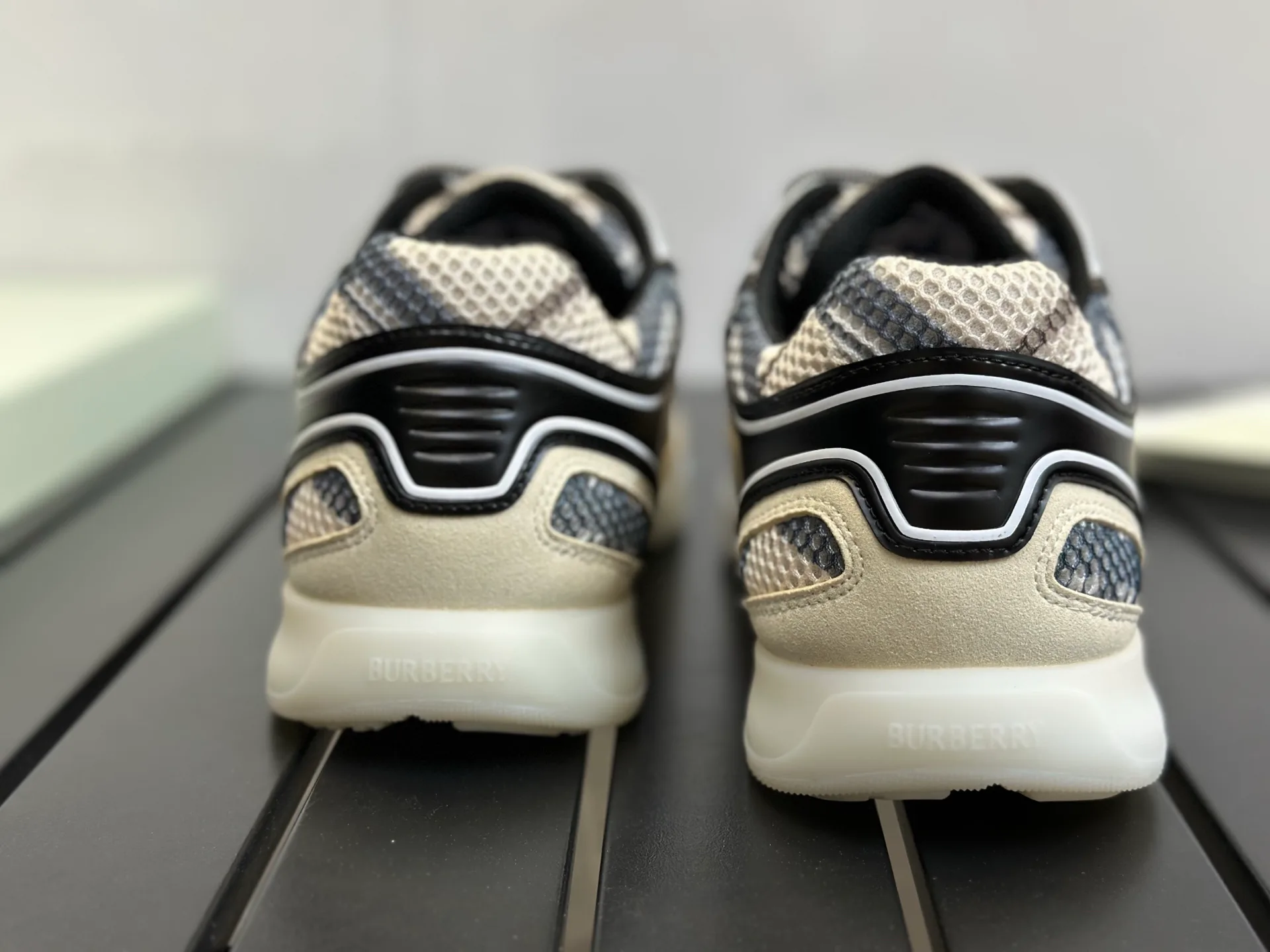 Men's Sneakers BURBERRY 17420353