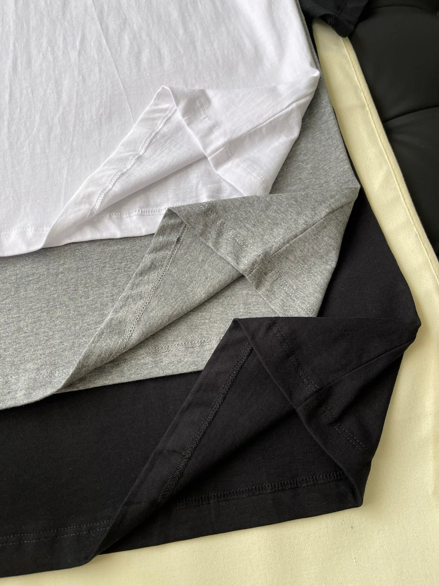 Women's T-Shirts VALENTINO 18191246