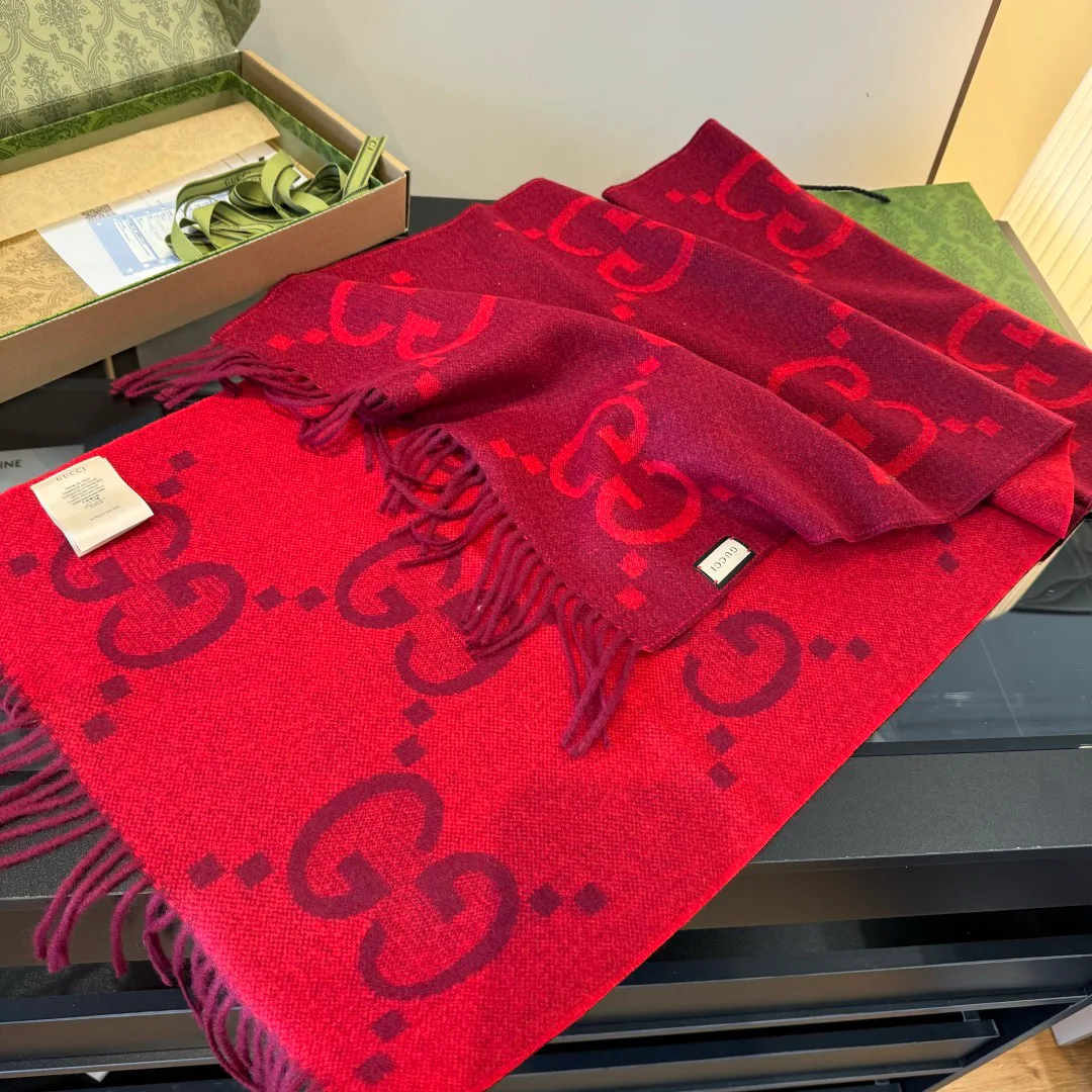 Scarves GUCCI 17896032