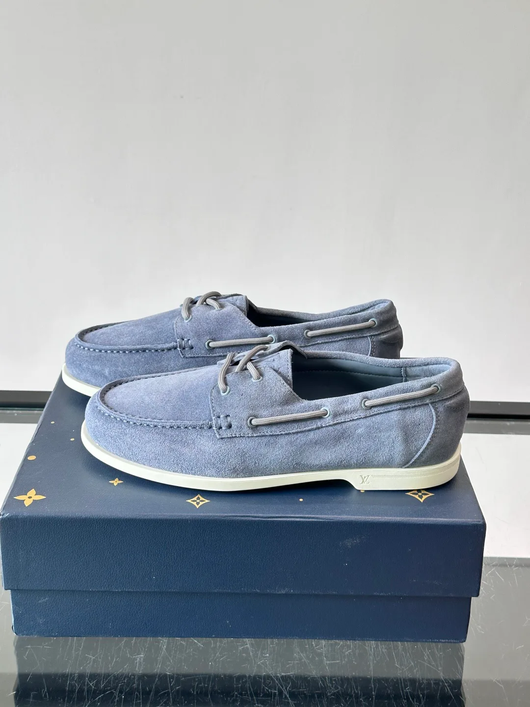 Men's Loafers And Dress Shoes LOUIS VUITTON 17941072