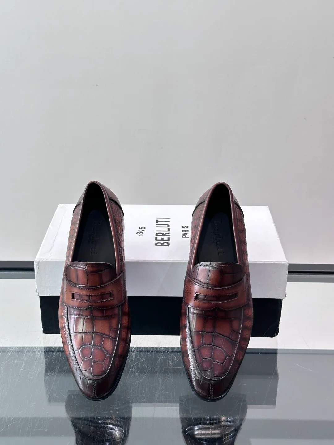 Men's Loafers And Dress Shoes BERLUTI 18055710