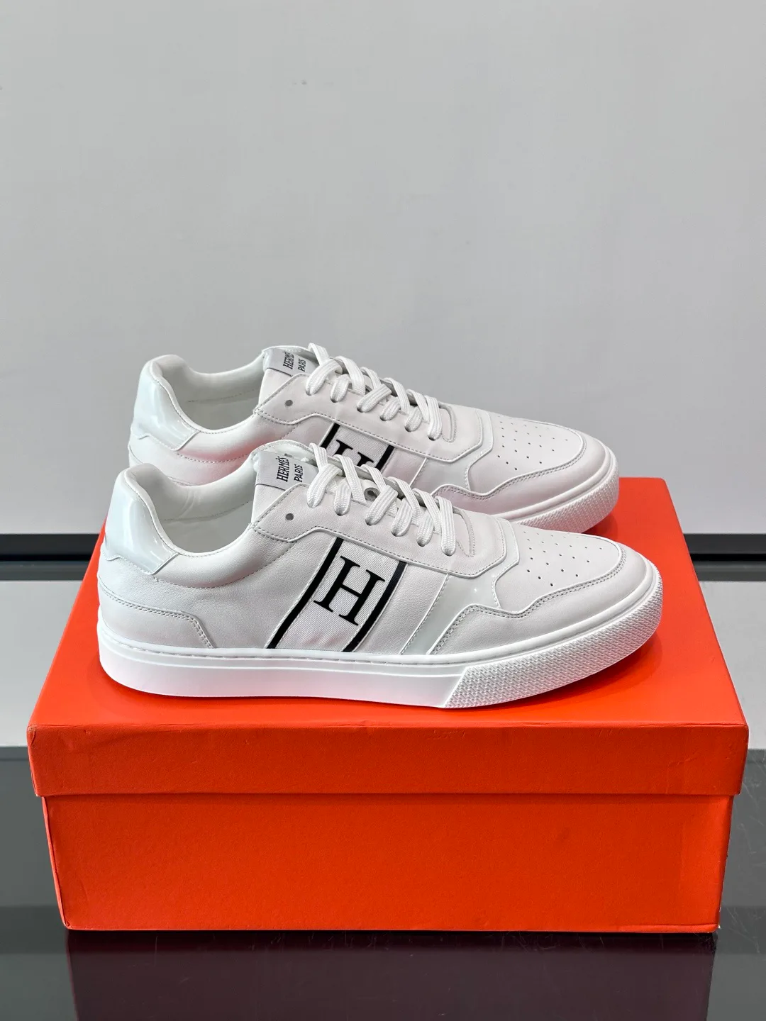 Women's Sneakers HERMES 17349431