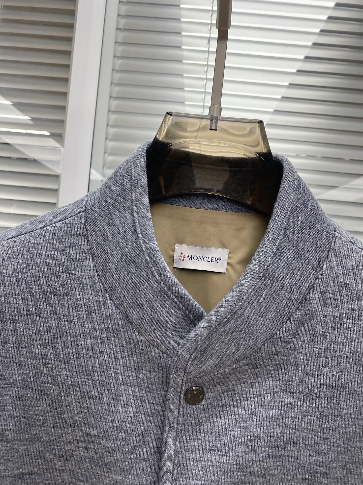 Men's Jackets And Down Jackets MONCLER 17908224