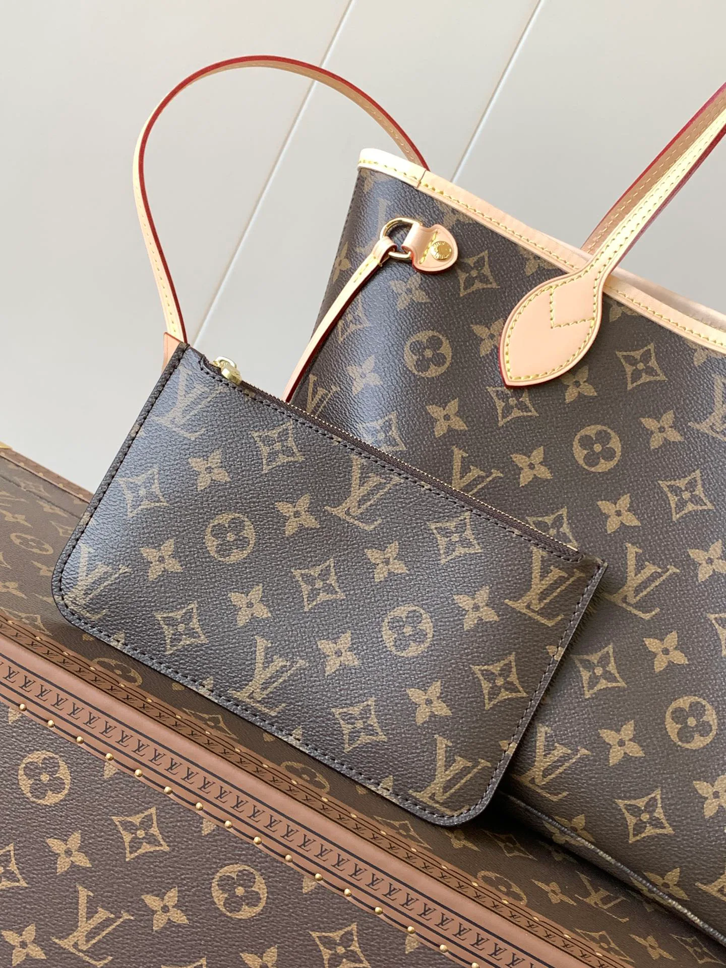 Women's Classic Handbags LOUIS VUITTON 18308893