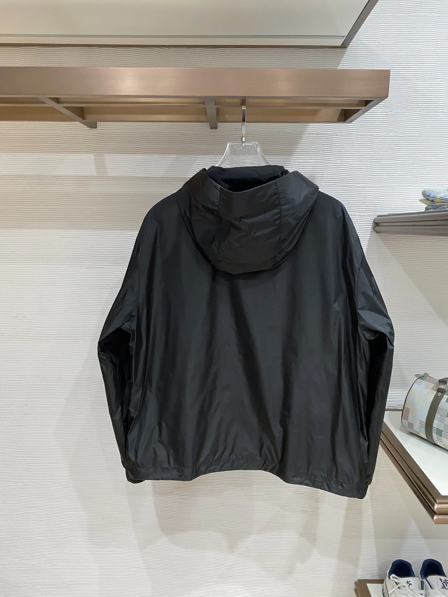 Men's Jackets And Down Jackets MONCLER 18510165