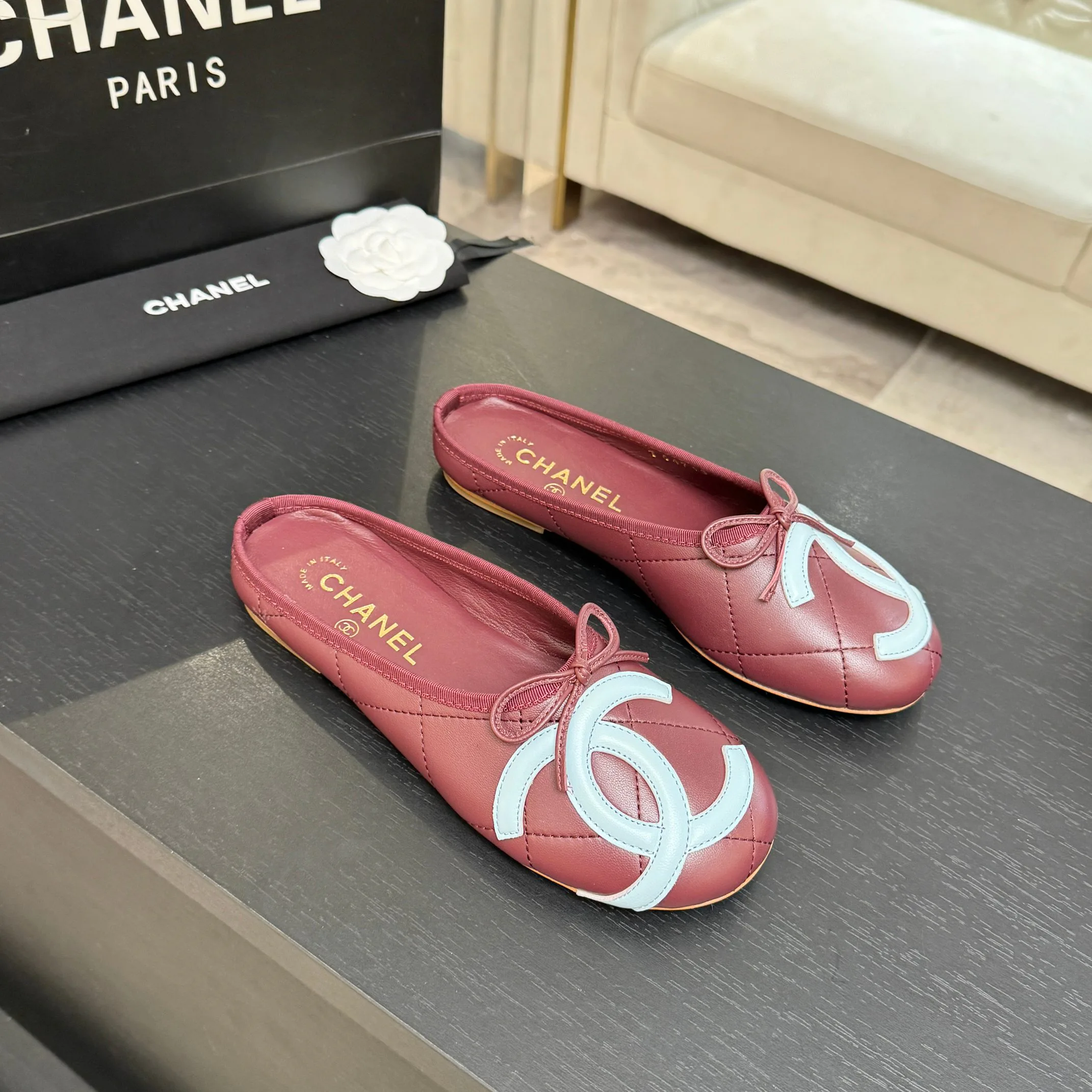 Women's Ballet Flats CHANEL 18063111