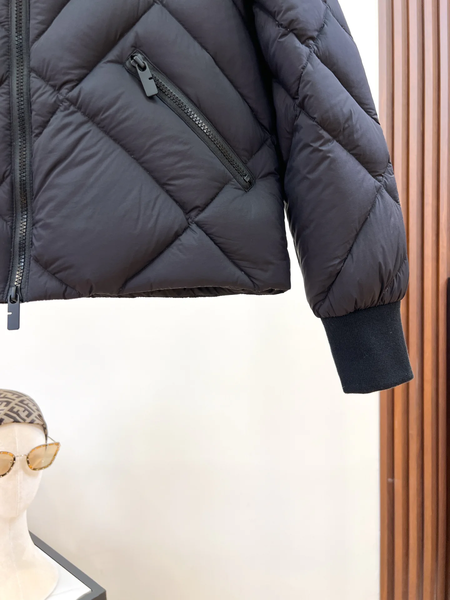 Women's Jackets And Down Jackets BURBERRY 17819551