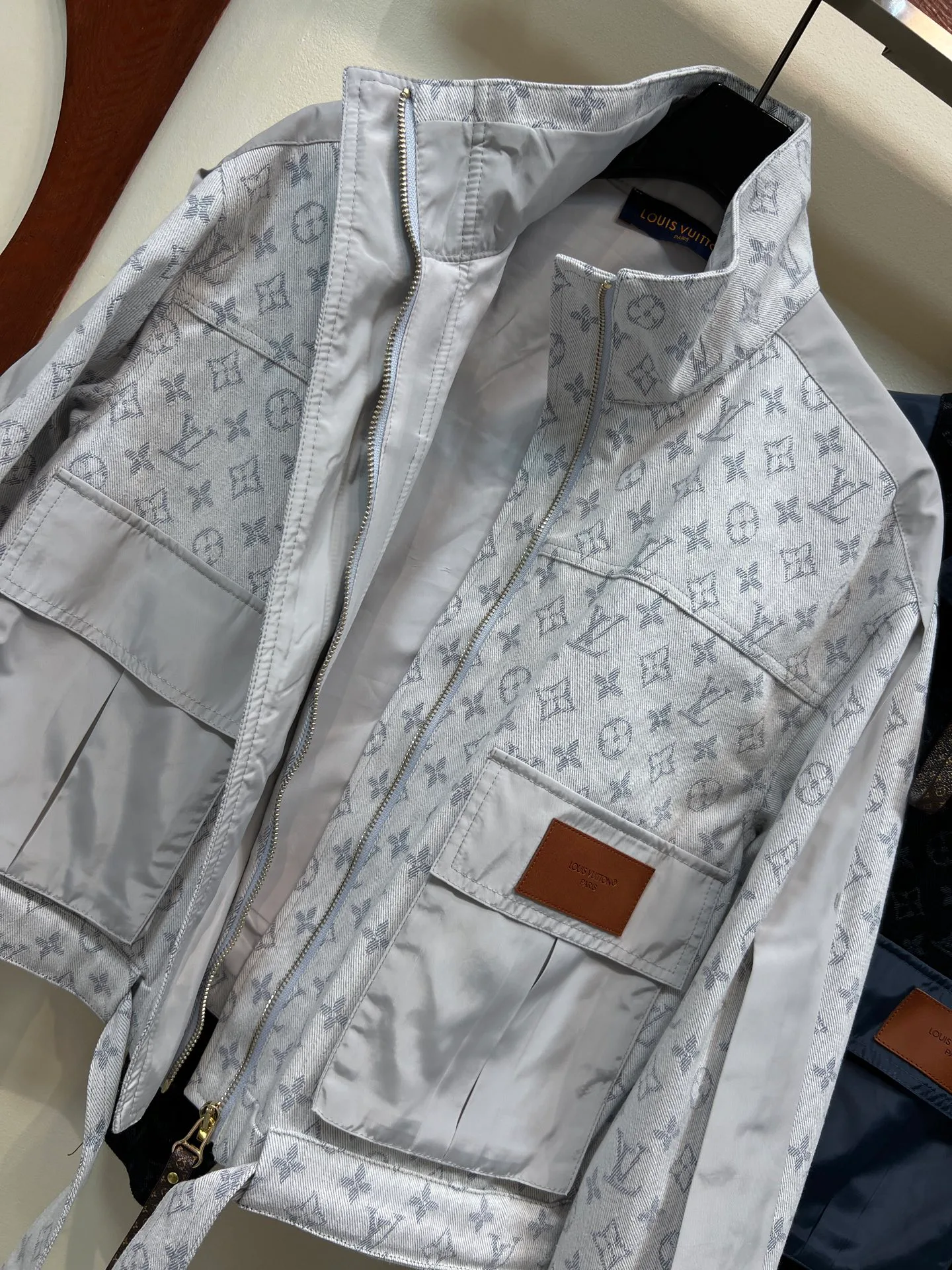 Women's Jackets And Down Jackets LOUIS VUITTON 18408135