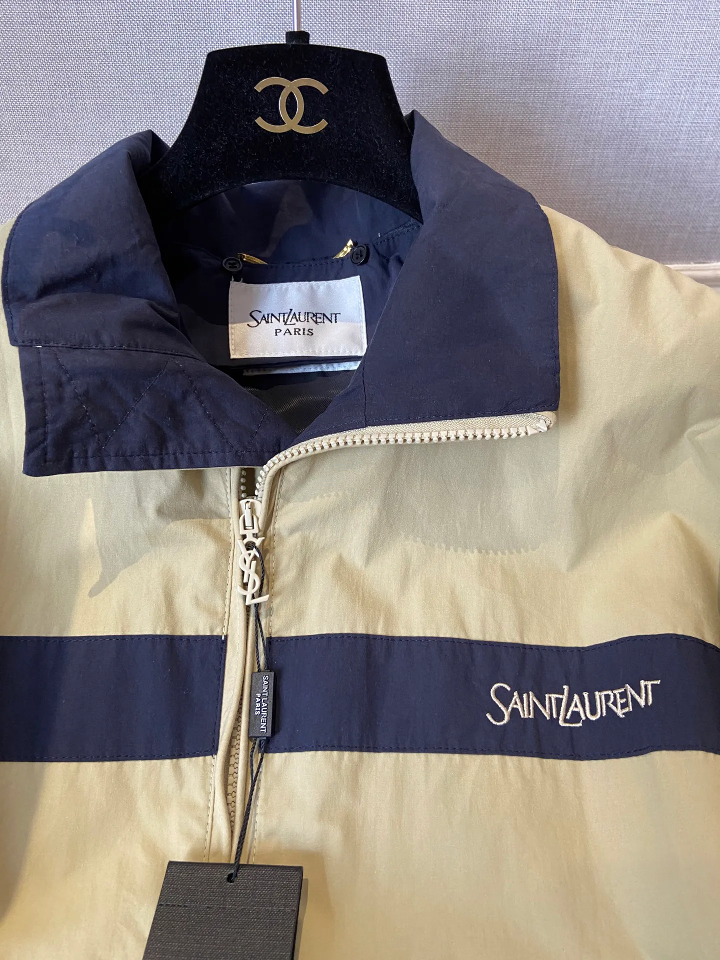 Women's Jackets And Down Jackets SAINT LAURENT 18497050