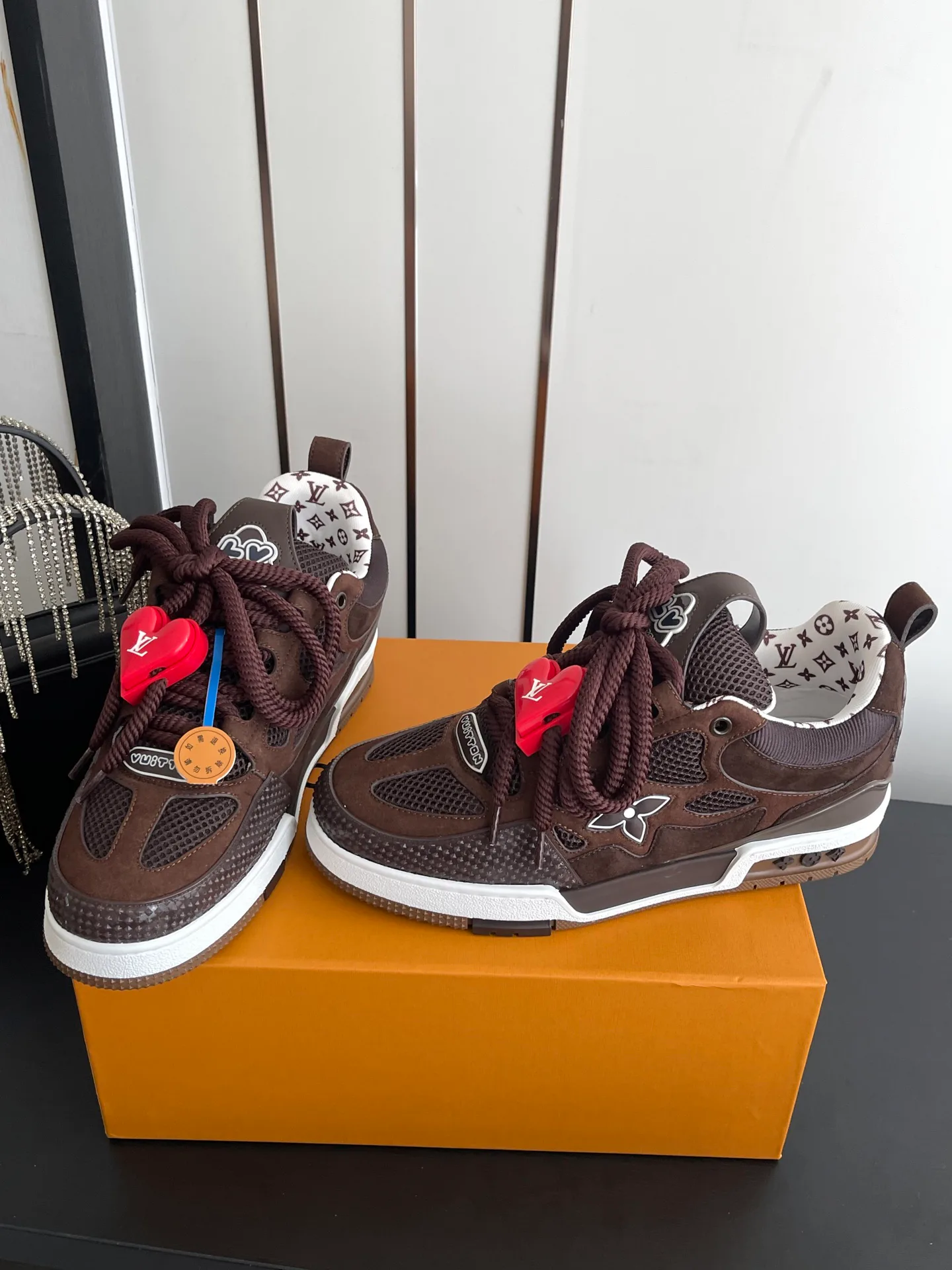 Women's Sneakers LOUIS VUITTON 17554387