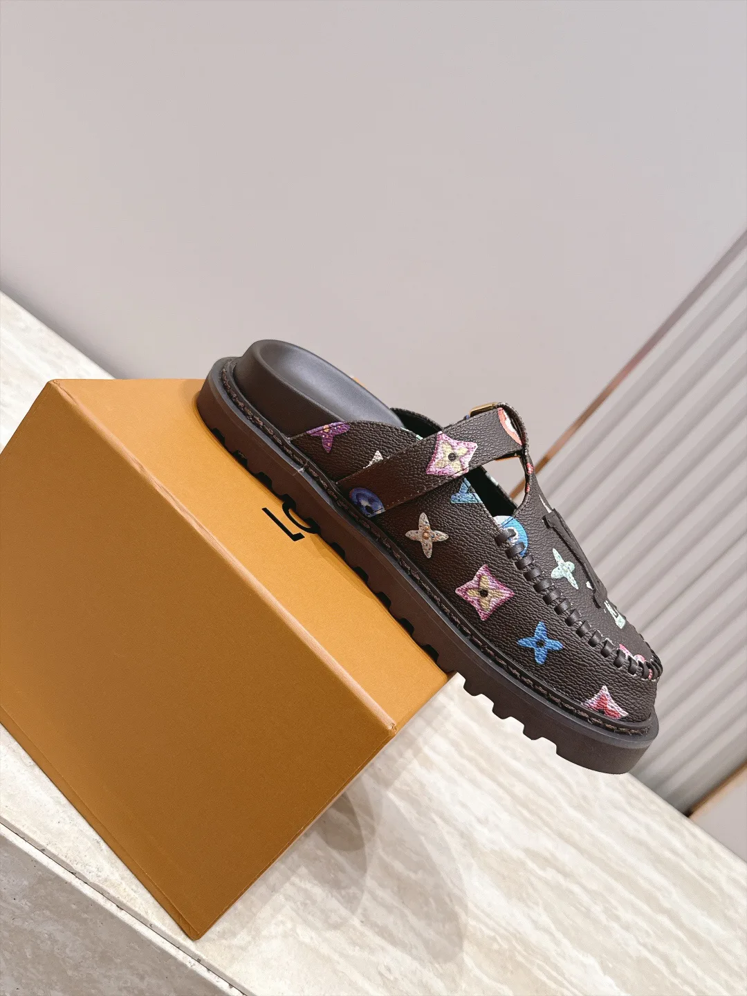 Women's Mules And Clogs LOUIS VUITTON 18187127
