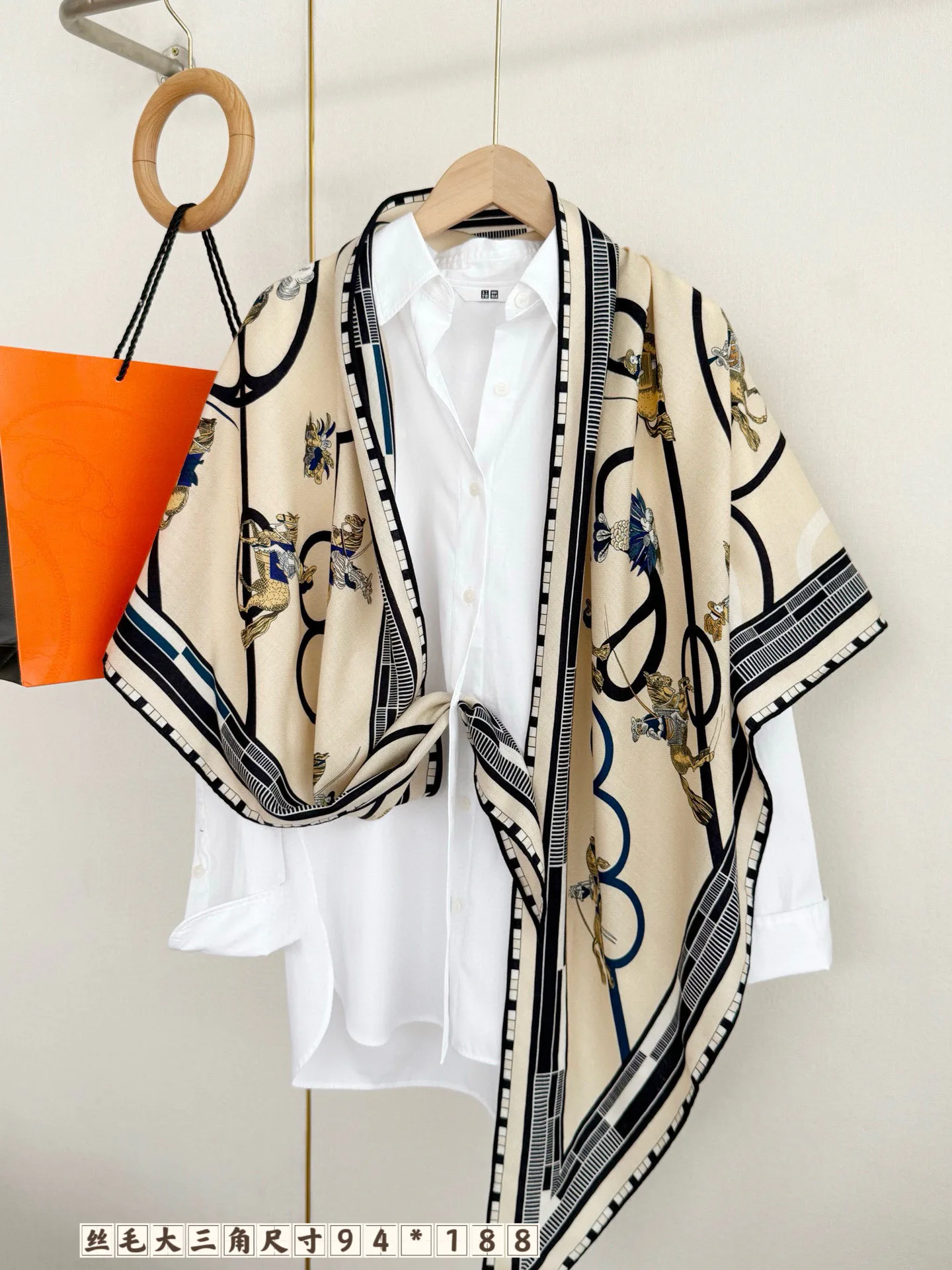 Silk Scarves HERMES 18426921
