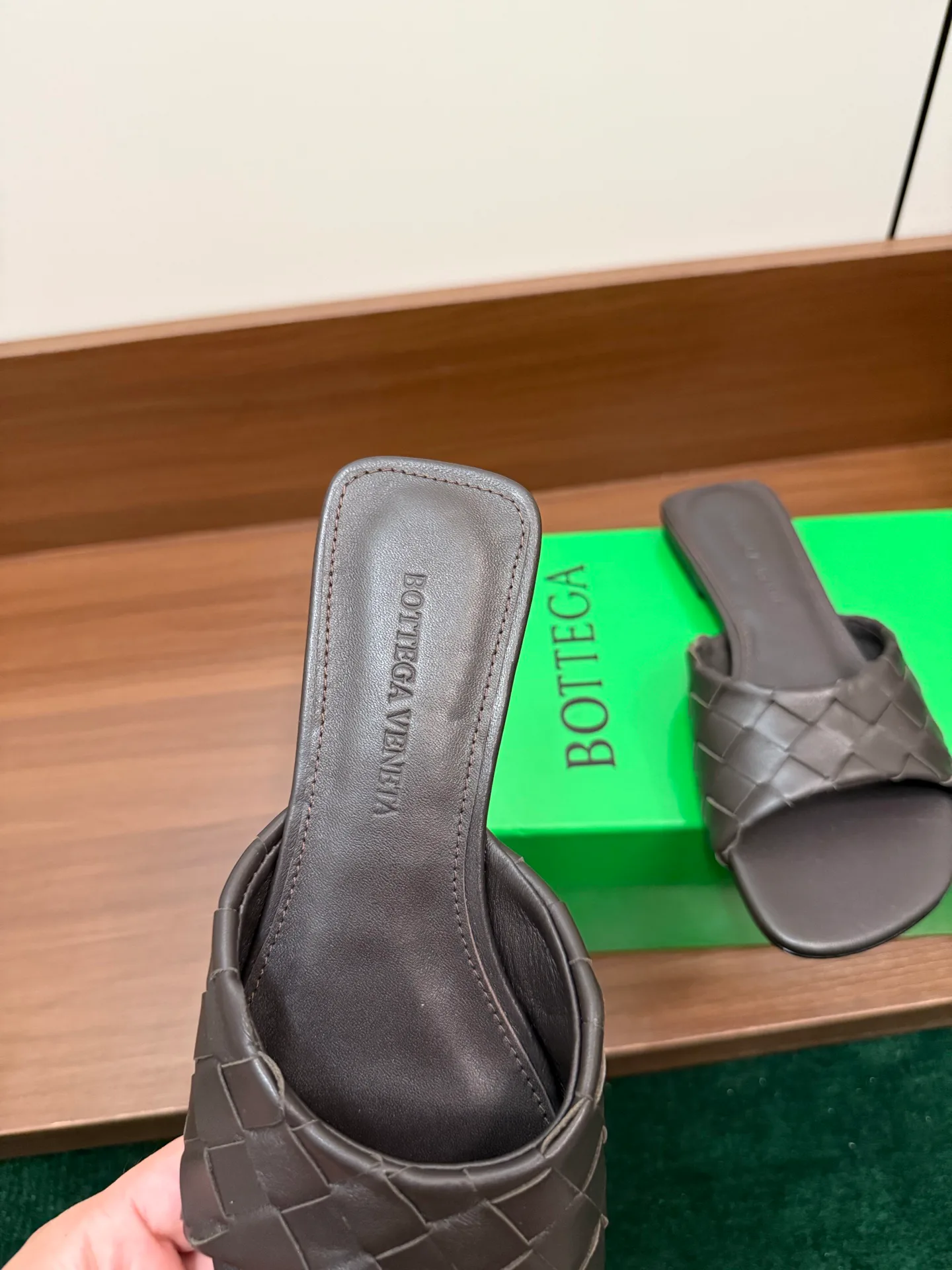 Women's Mules And Clogs BOTTEGA VENETA 17808592