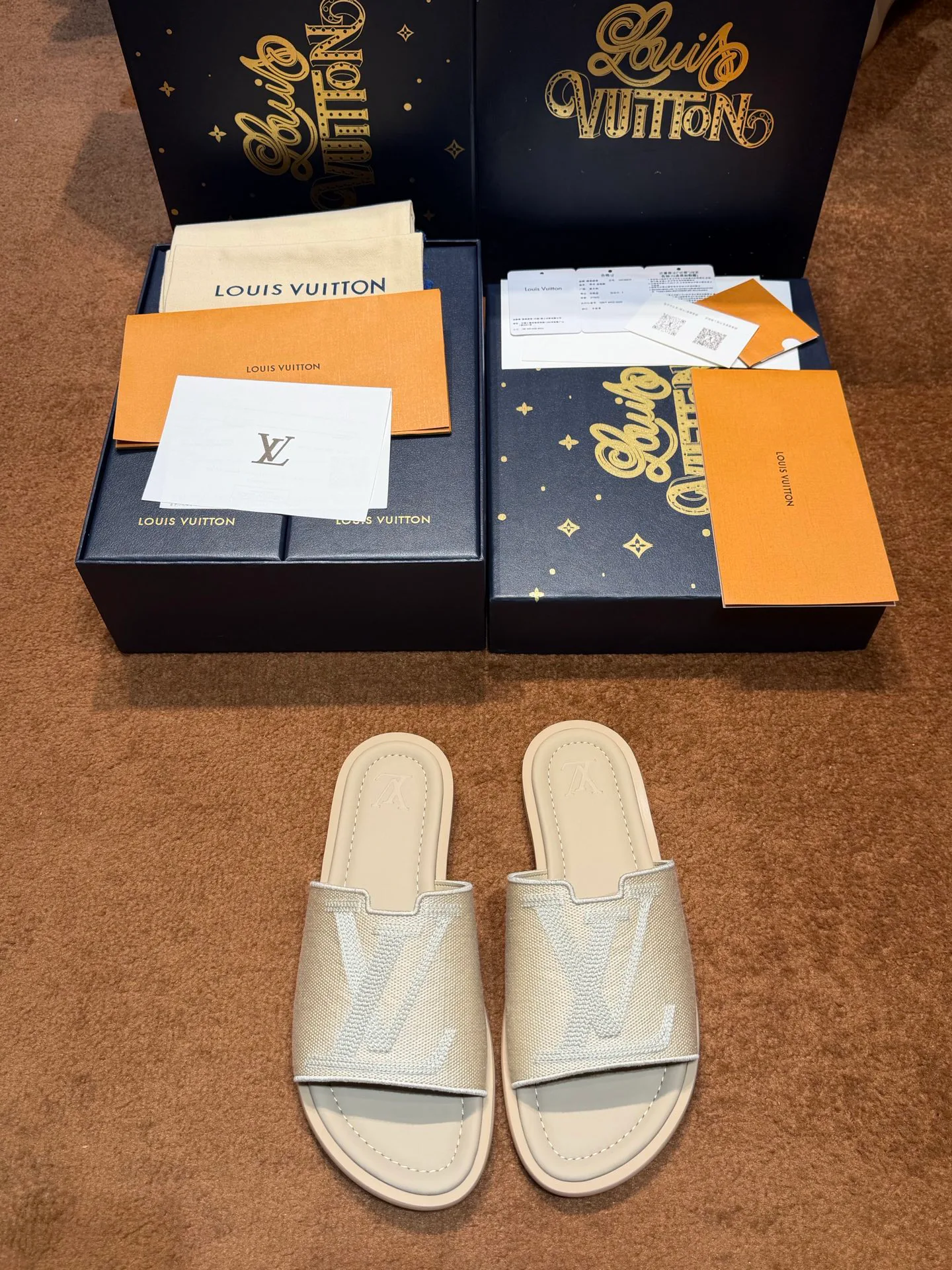Women's Flip-Flops LOUIS VUITTON 17342949