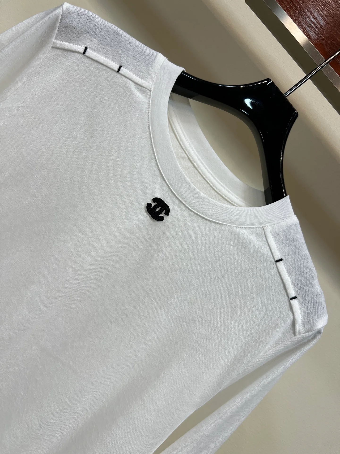 Women's T-Shirts CHANEL 18302970