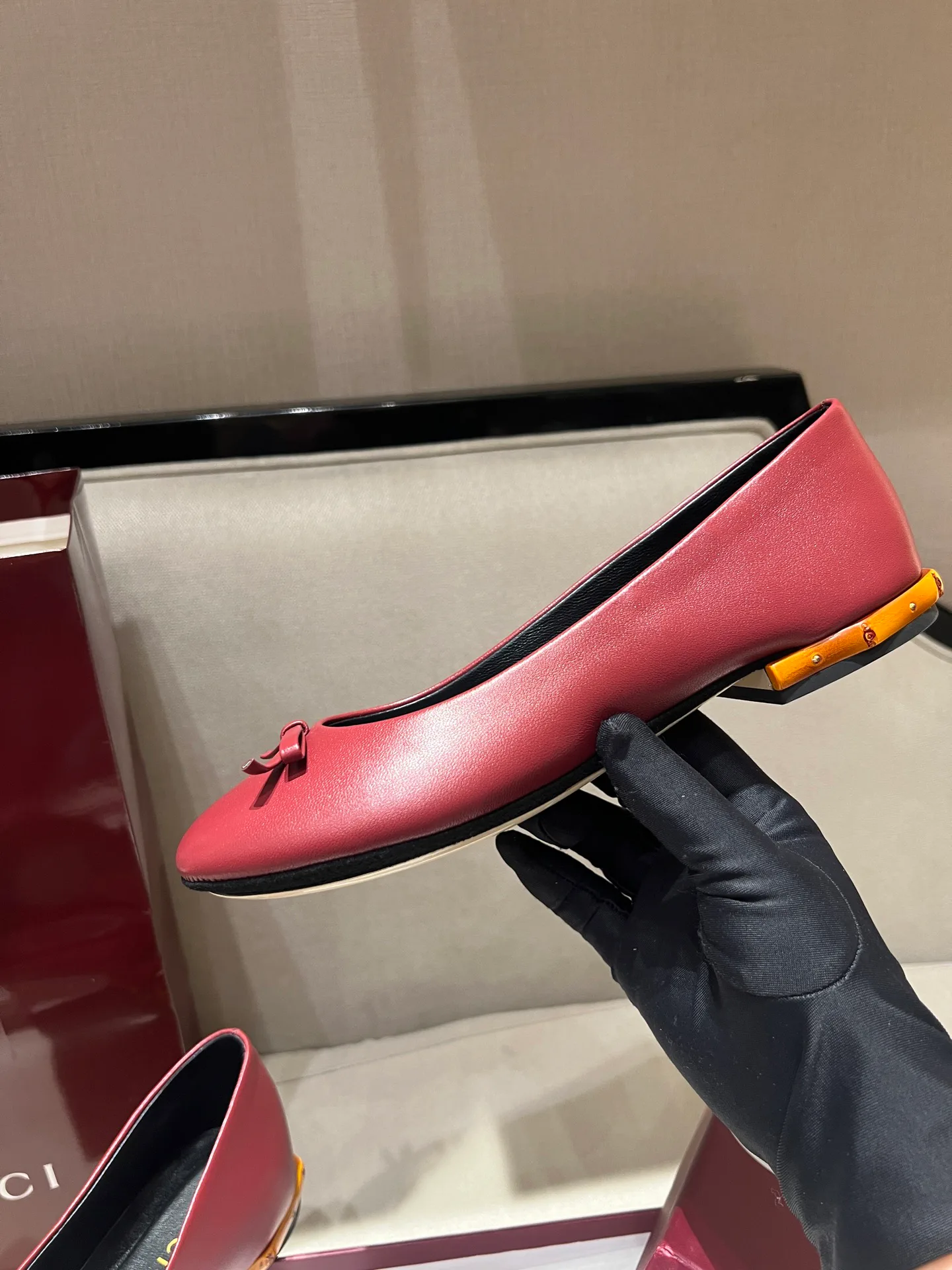 Women's Ballet Flats GUCCI 18020254