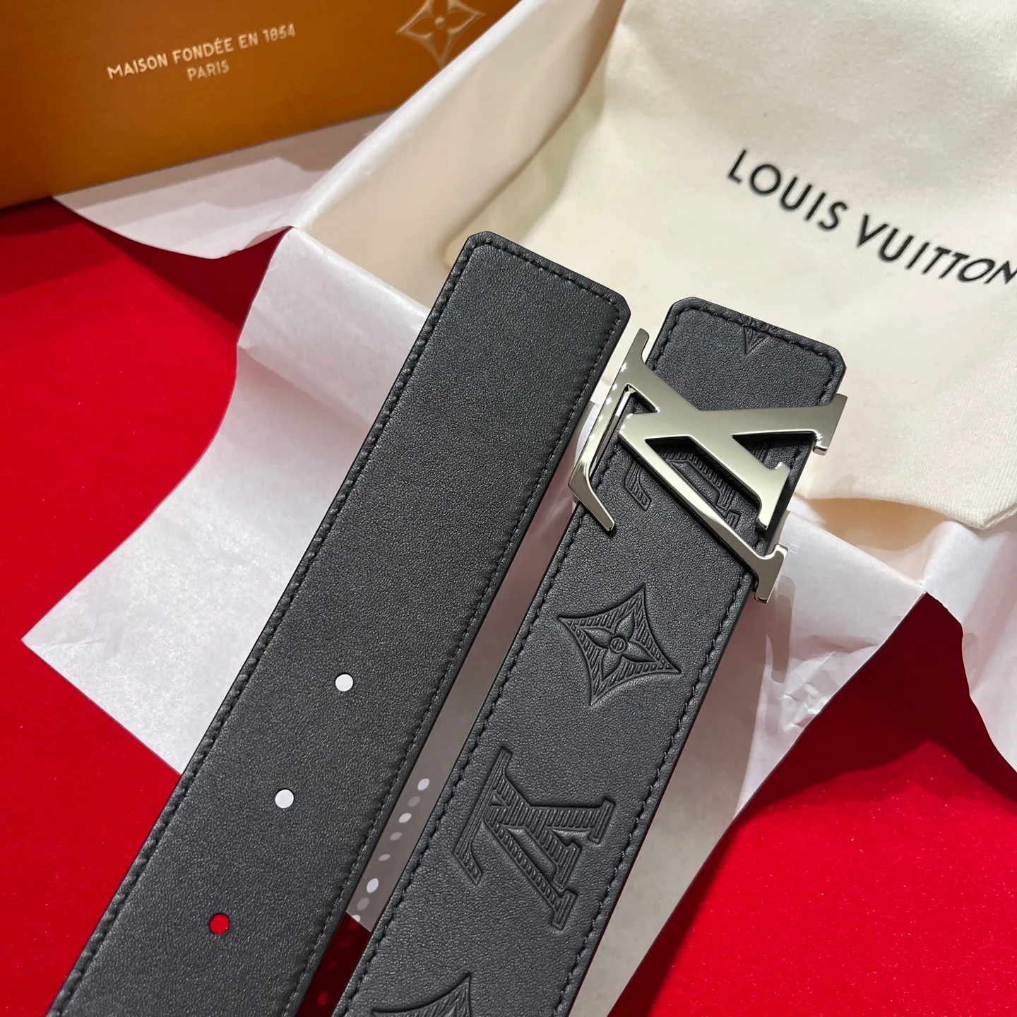 Belts LOUIS VUITTON 17645350