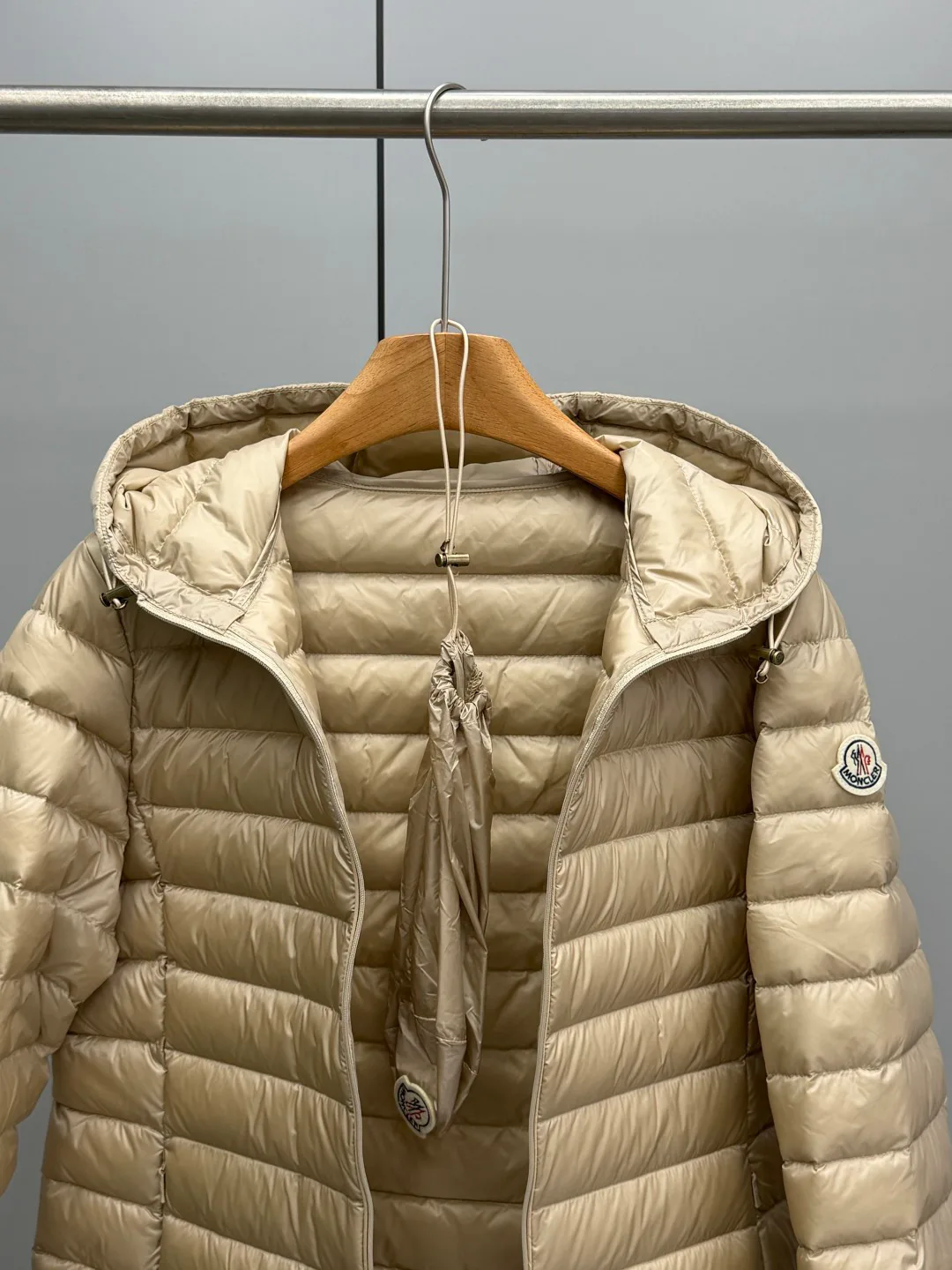 Куртки И Пуховики Мужские Moncler 18684560