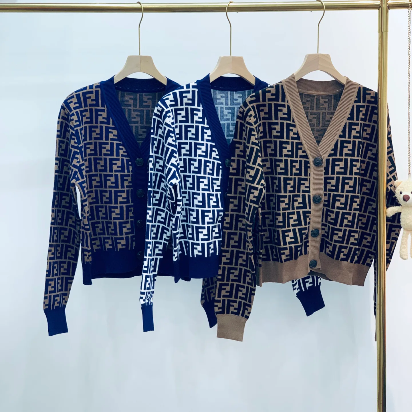 Women's Jumpers And Sweaters FENDI 18263511